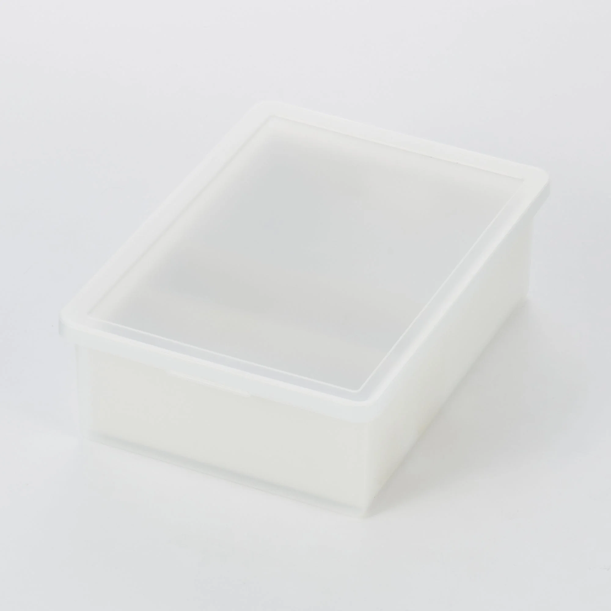 Polypropylene Storage Box Wide Lid (W20.1 x D14.8 x H1") - Image 9