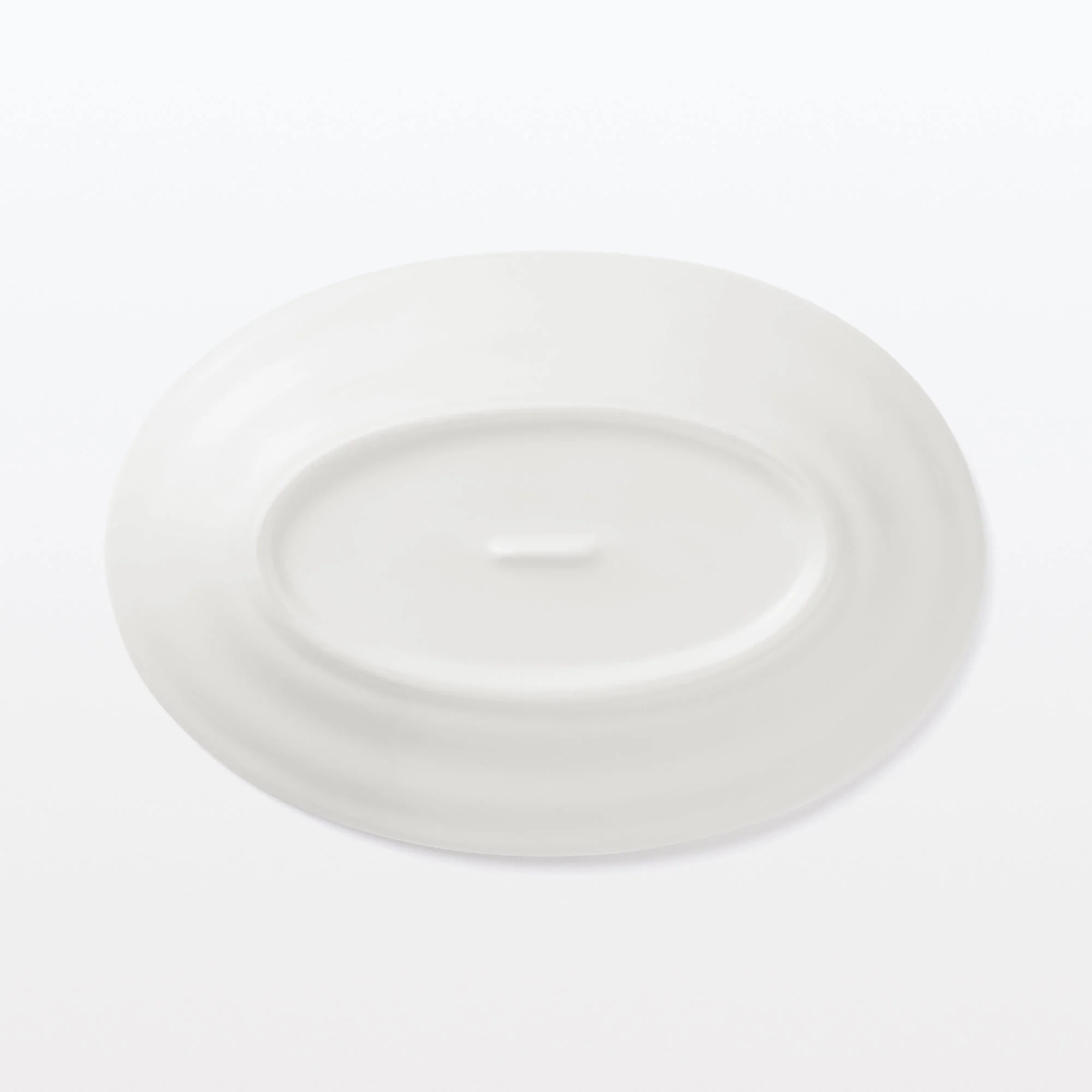 Porcelain Rimmed Oval Plate Small - White - Image 5