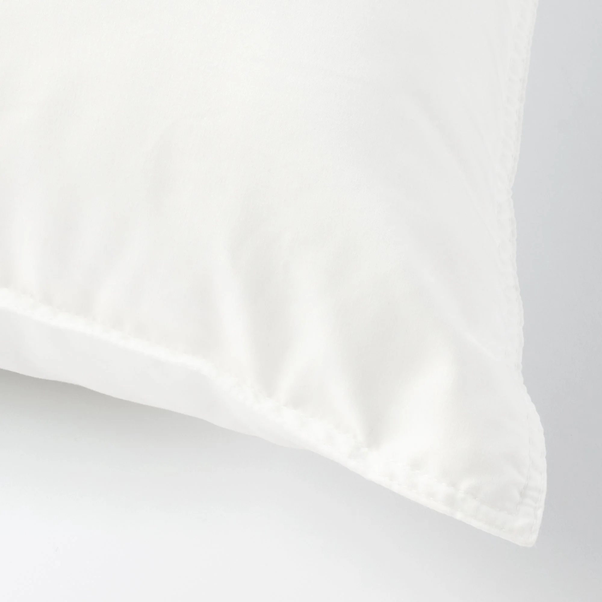 Quick Dry Fluffy Pillow (17 x 25") - Image 4