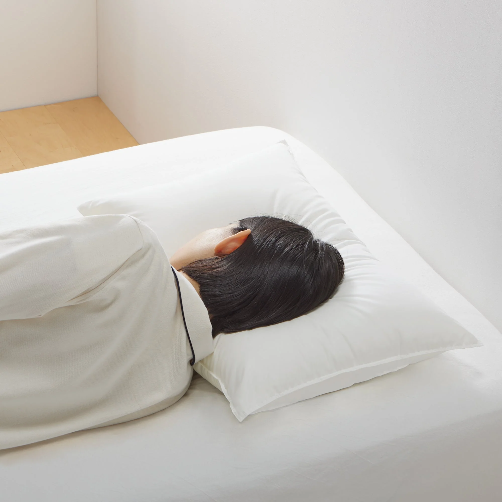 Quick Dry Fluffy Pillow (17 x 25") - Image 5