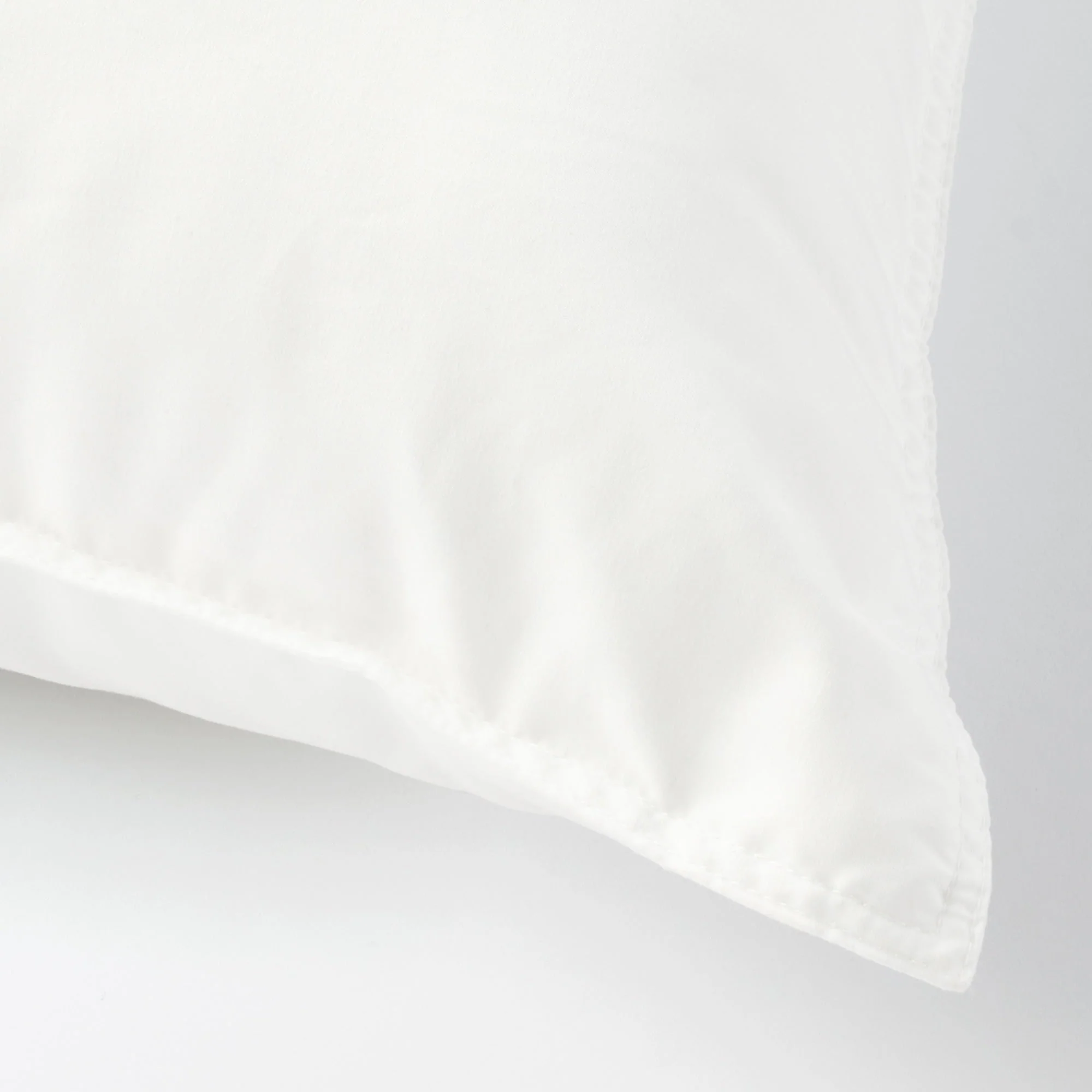 Quick Dry Fluffy Pillow (20 x 28") - Image 4