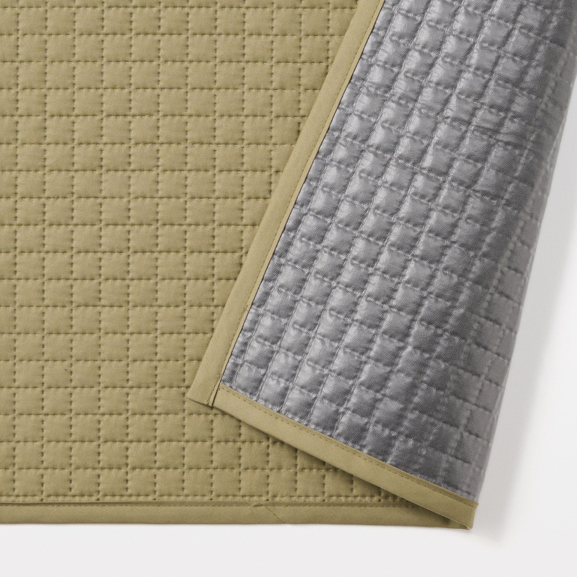 Quilted Picnic Blanket (70.9 x 70.9") - Image 4
