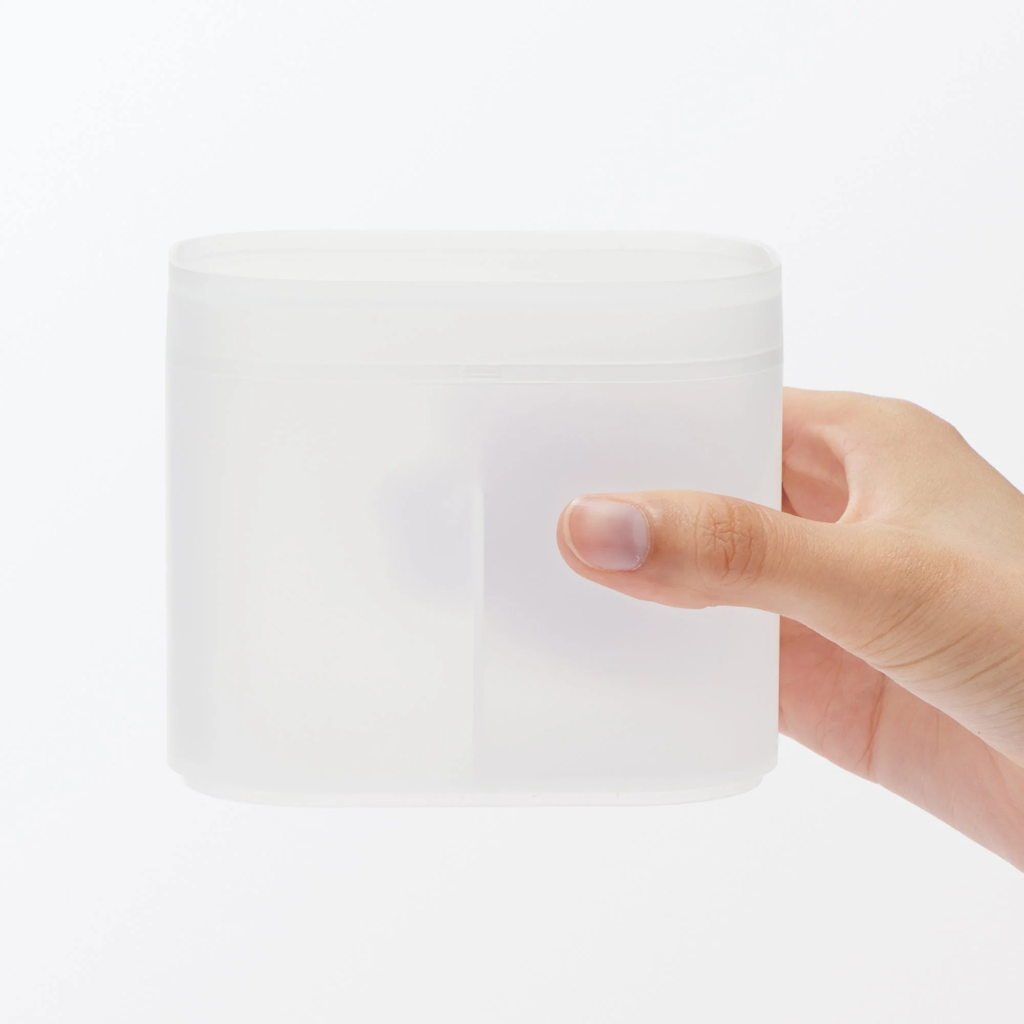 Recycled Polypropylene Cotton Pad and Swab Case with Lid - Image 7