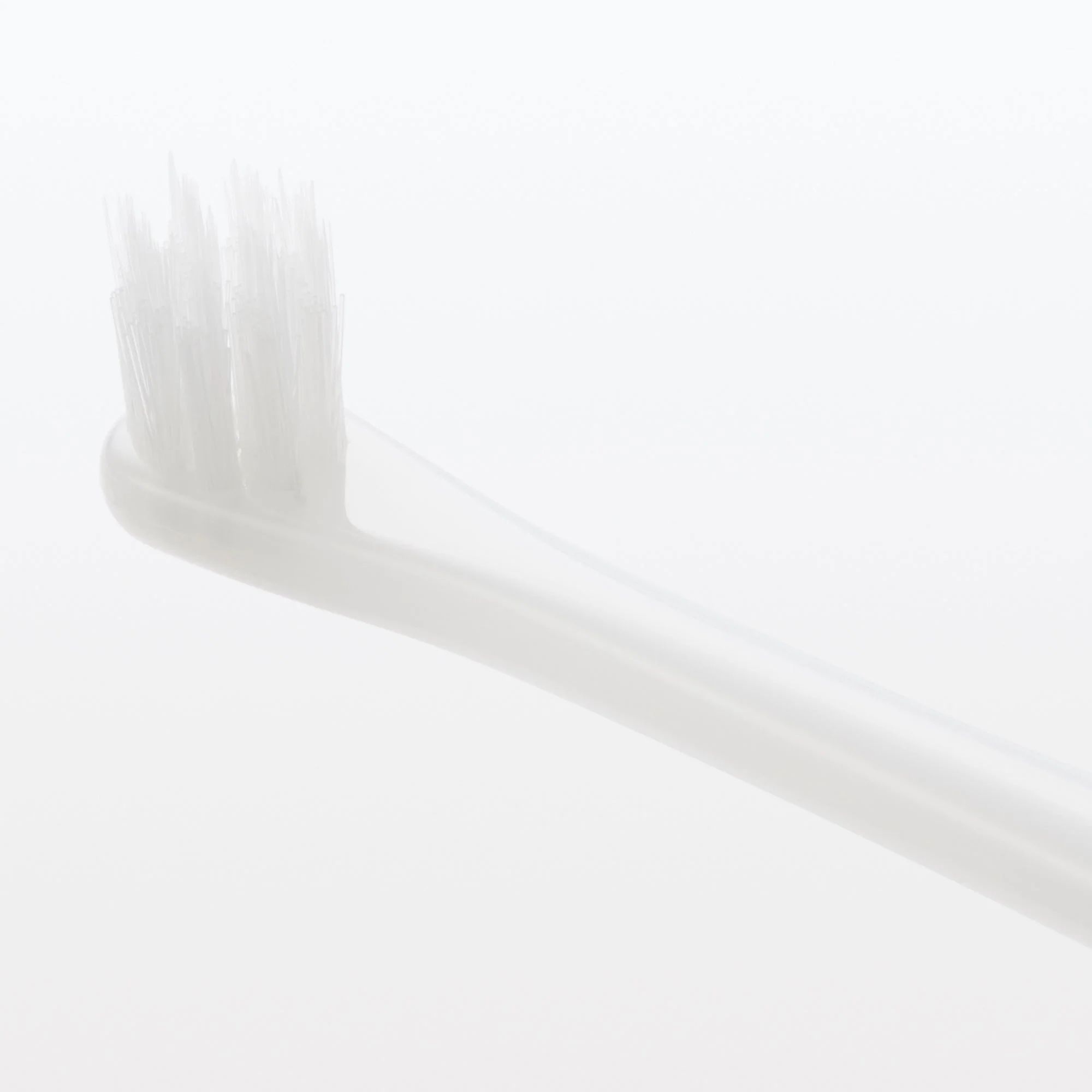 Replaceable Head Compact Medium Toothbrush - White - Image 5