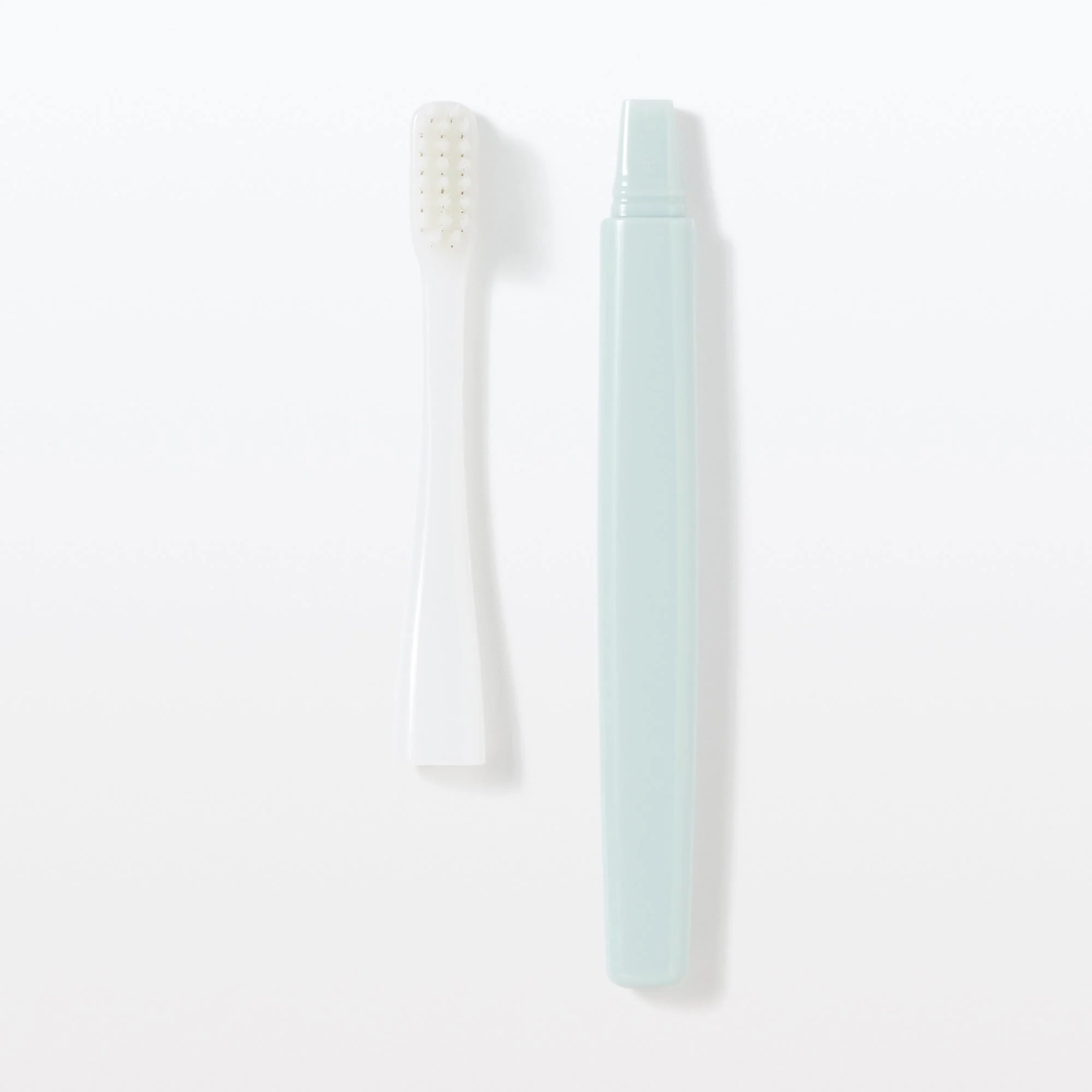 Replaceable Head Soft Toothbrush - Blue - Image 2