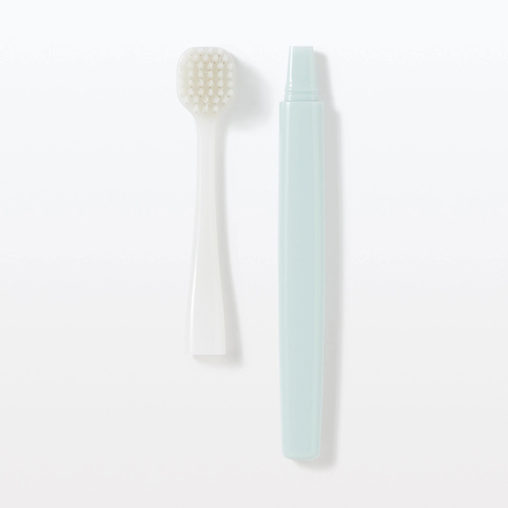 Replaceable Head Wide Soft Toothbrush - Blue - Image 2