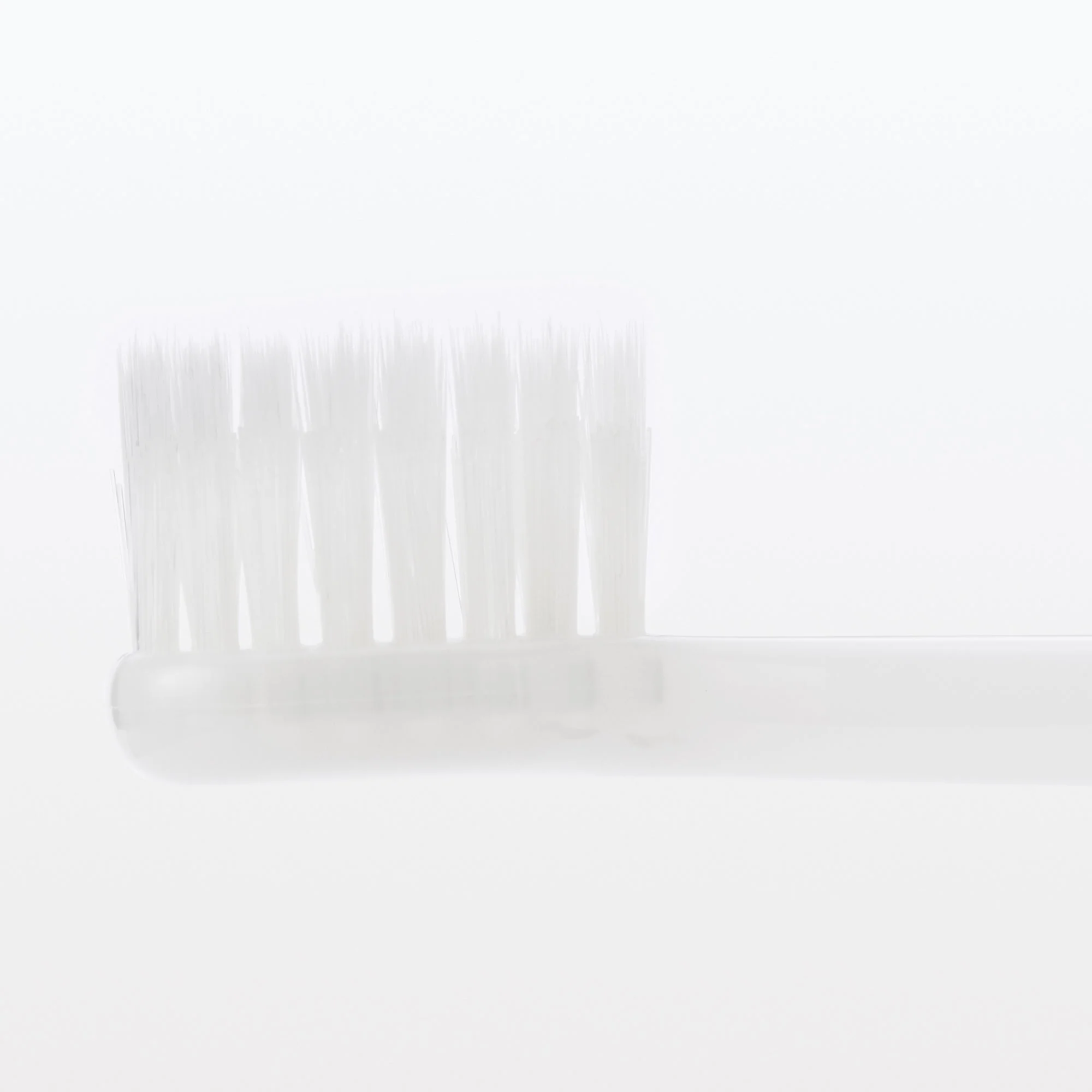 Replaceable Head Wide Soft Toothbrush - White - Image 4