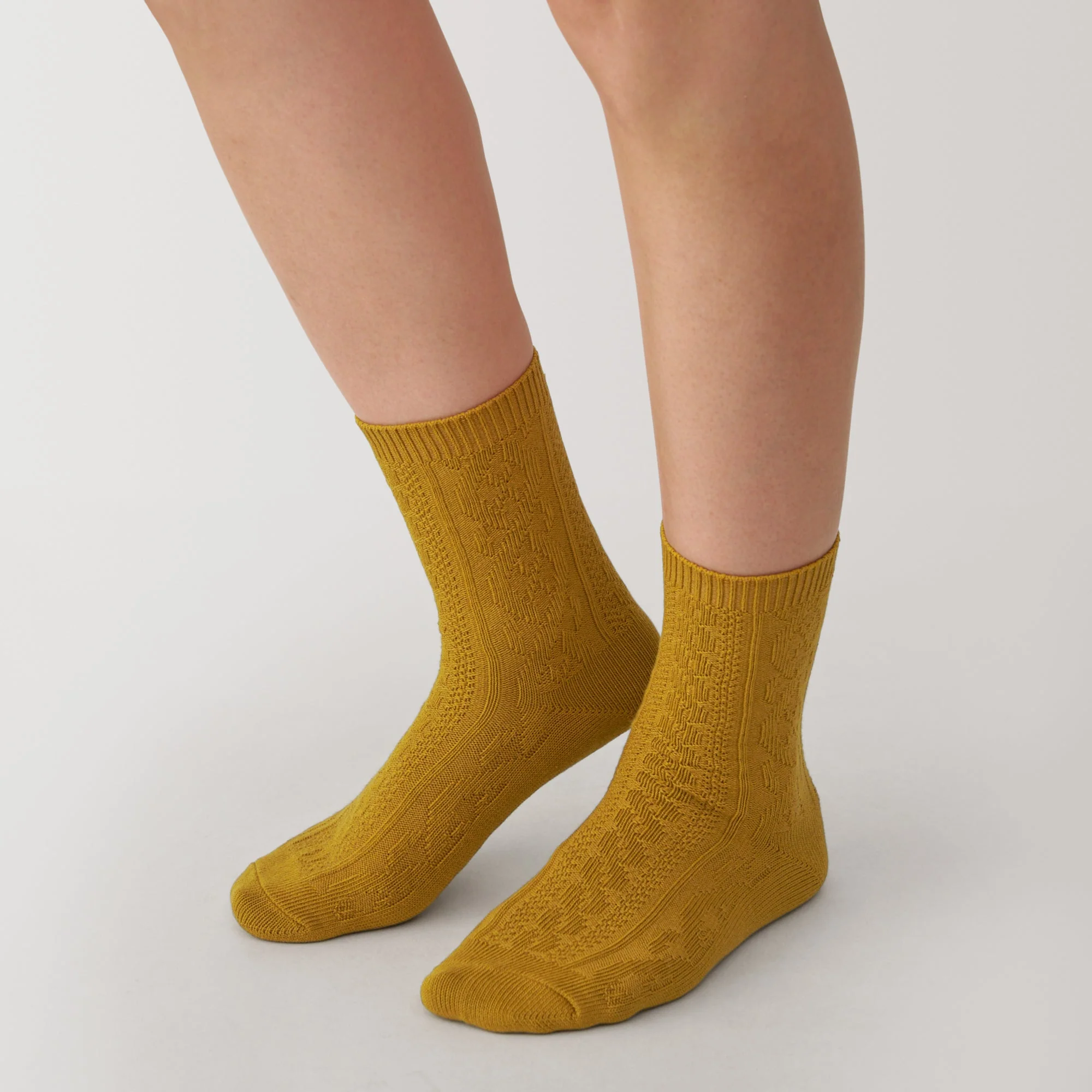 Right Angle Loose Top Cable Stitch Socks - Image 9