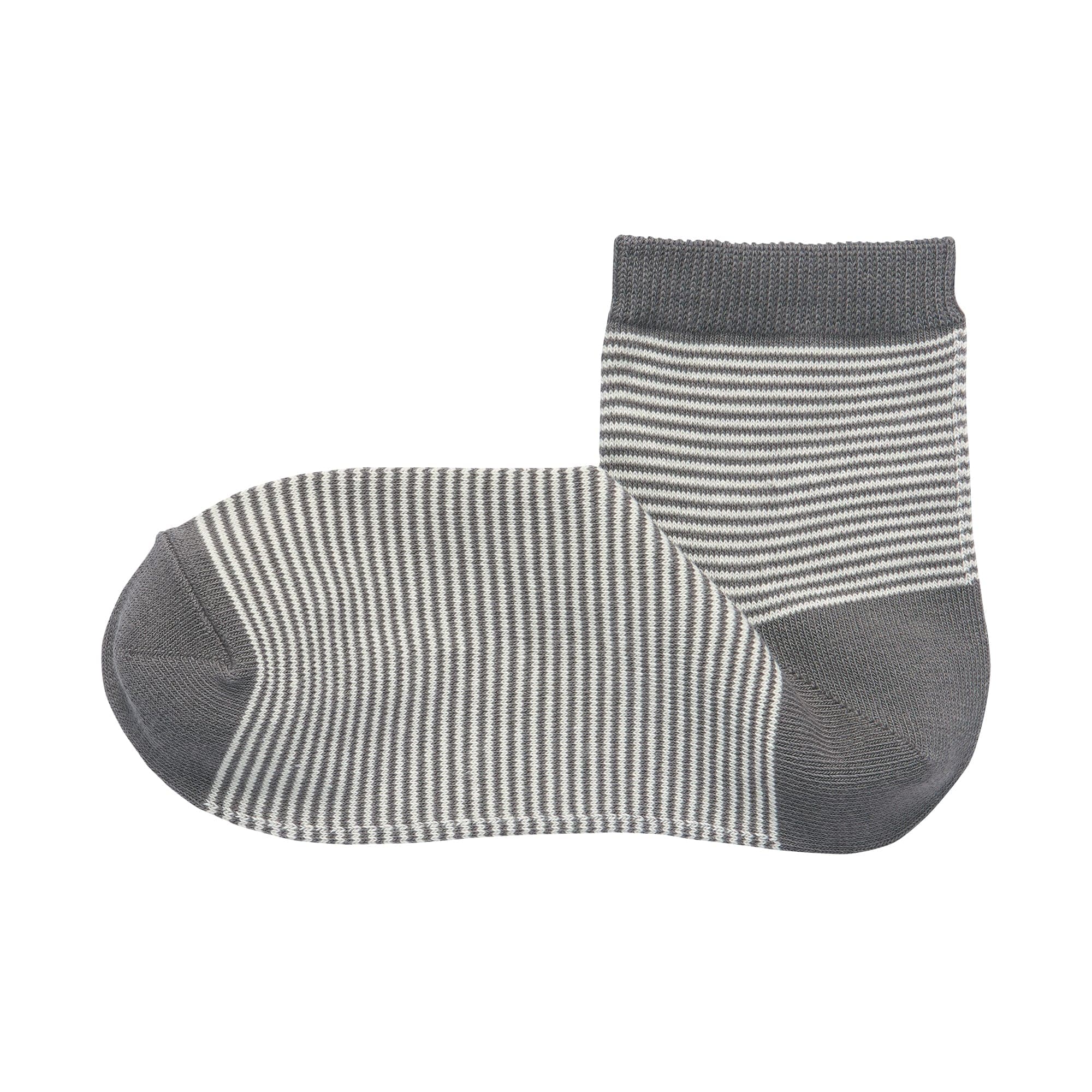 Right Angle Loose Top Short Socks - Image 4