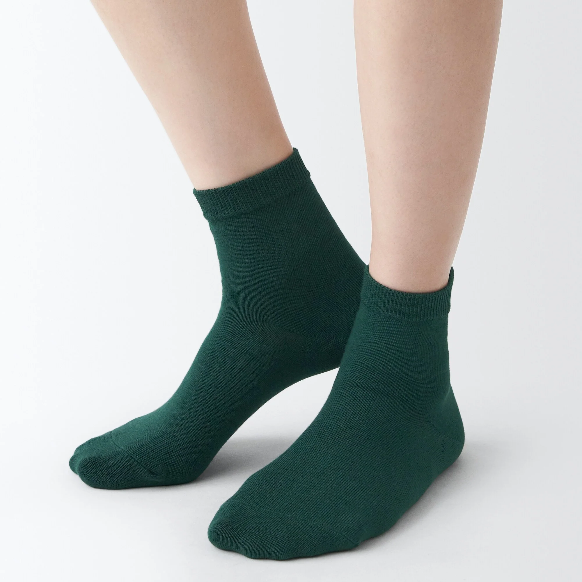 Right Angle Loose Top Short Socks