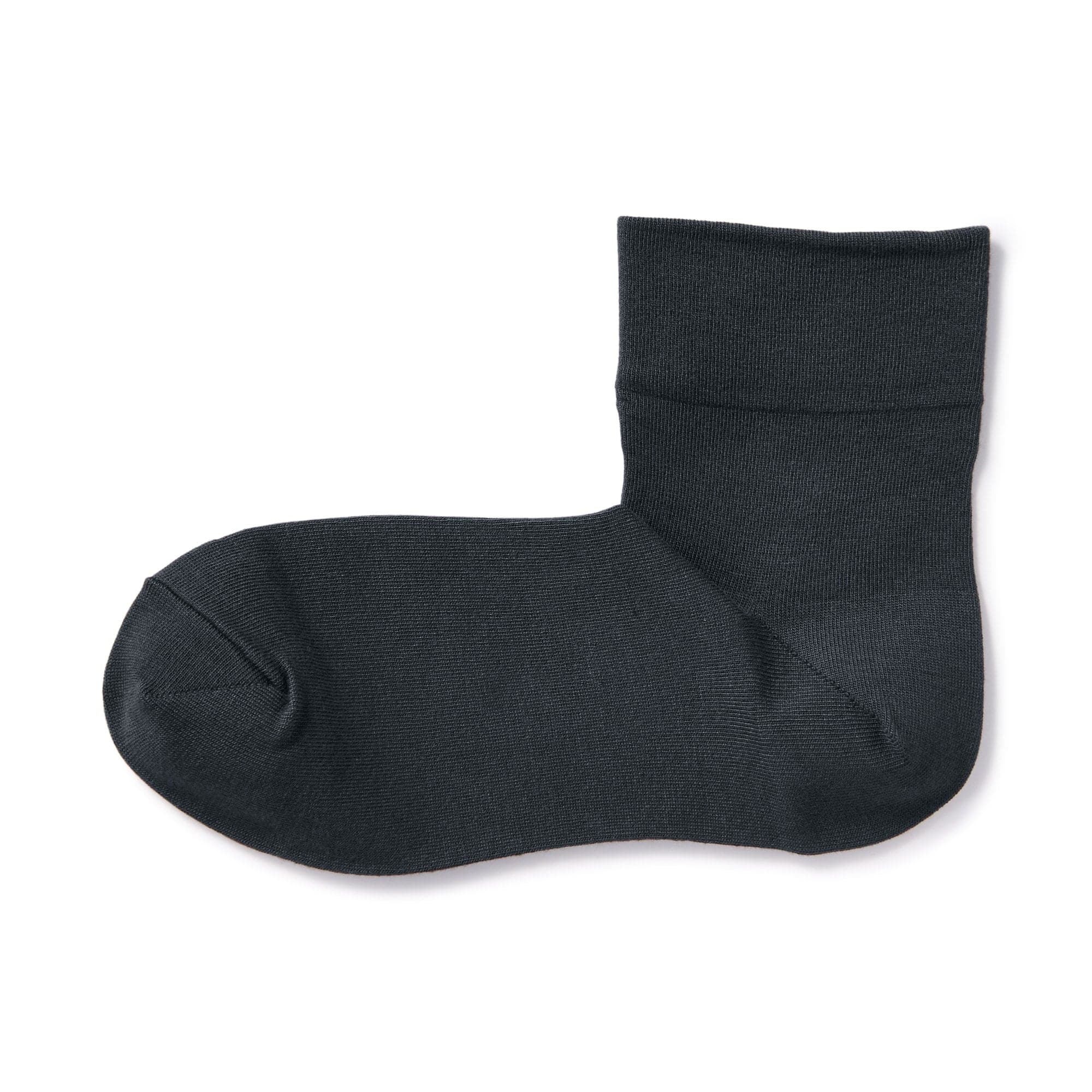 Right Angle Loose Top Short Socks - Image 4