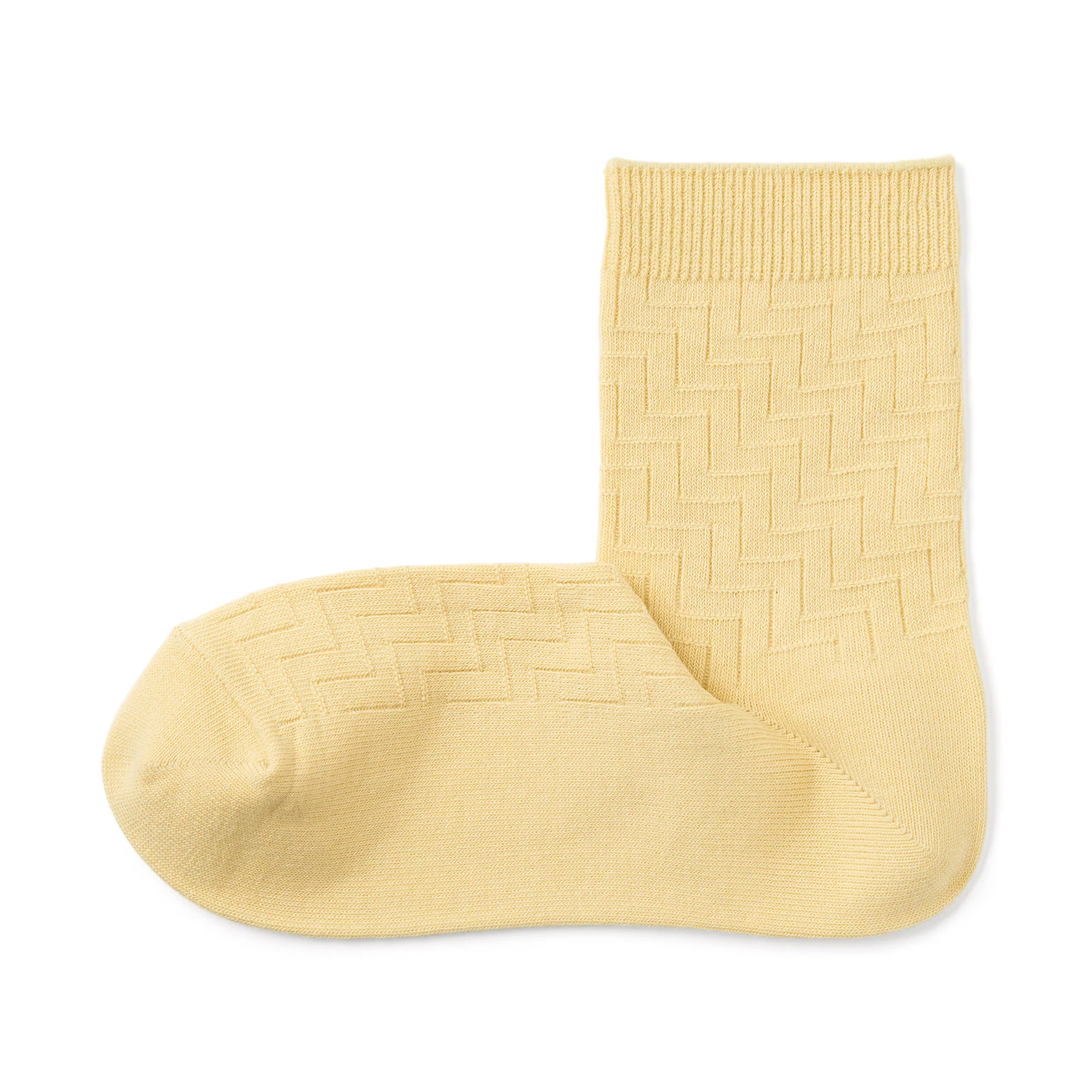 Right Angle Loose Top Short Socks - Image 14