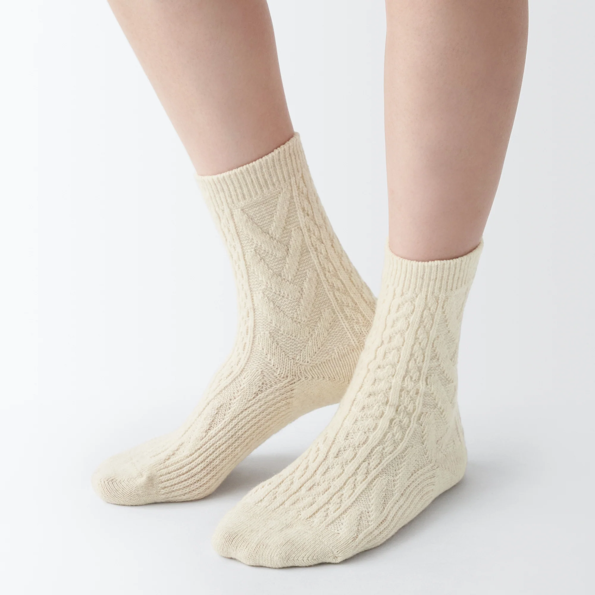 Right Angle Loose Top Socks - Image 11