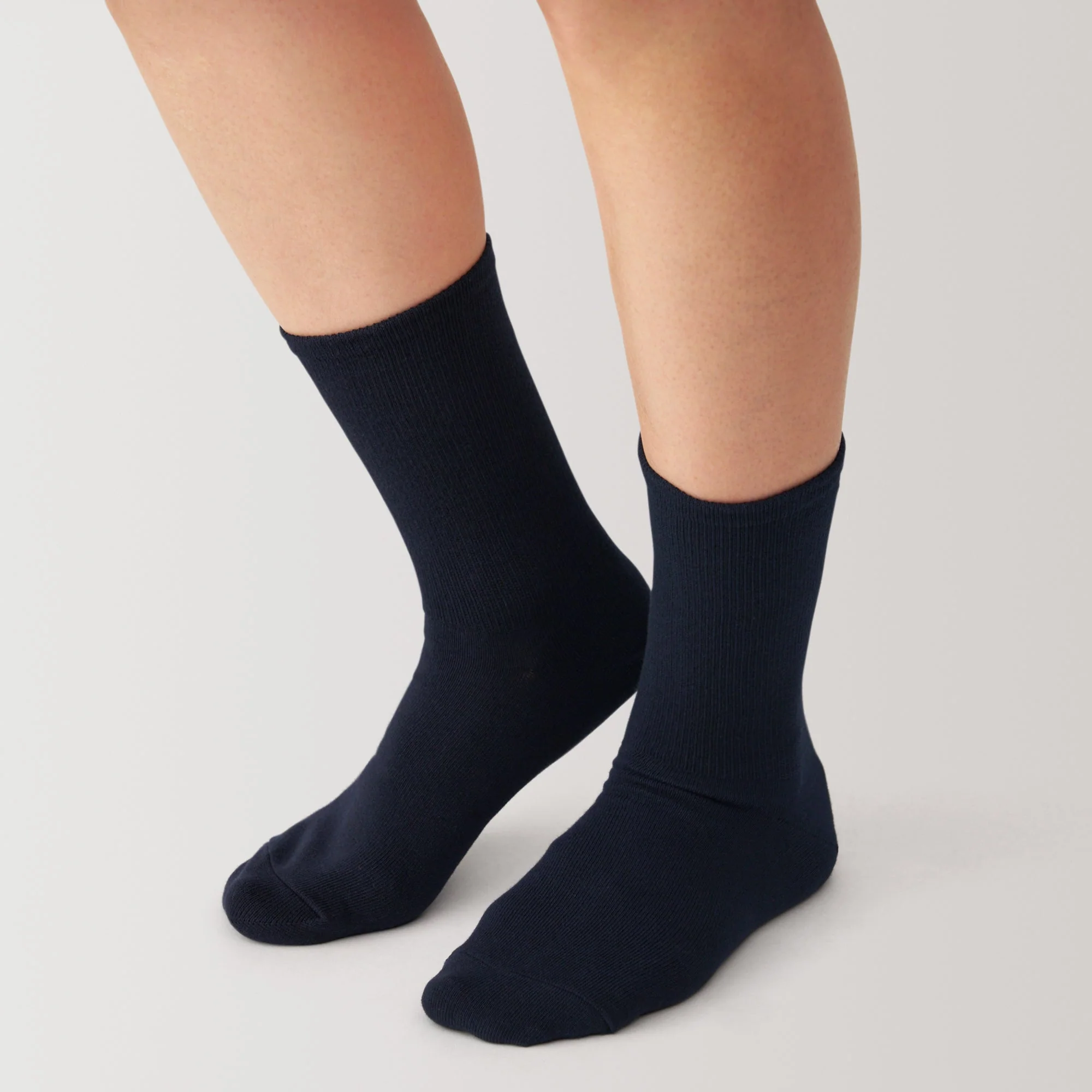 Right Angle Loose Top Tapered Socks - Image 13