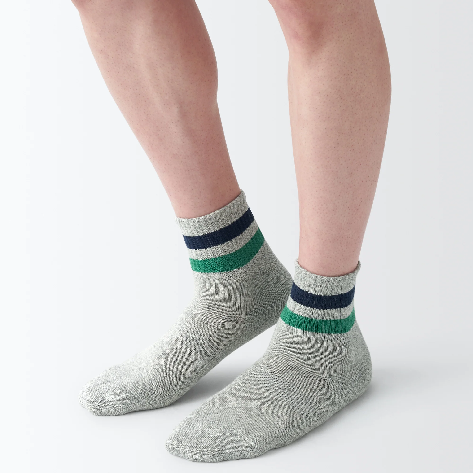 Right Angle Pile Short Socks - Image 7