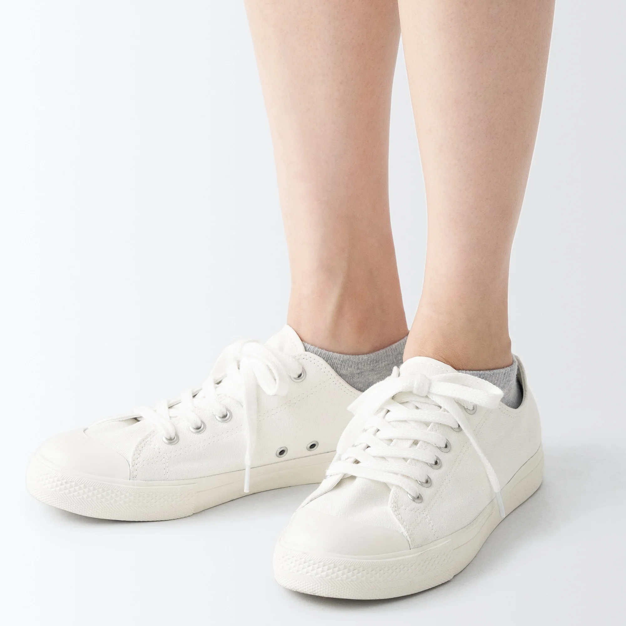 Right Angle Pile Sneaker Socks - Image 4