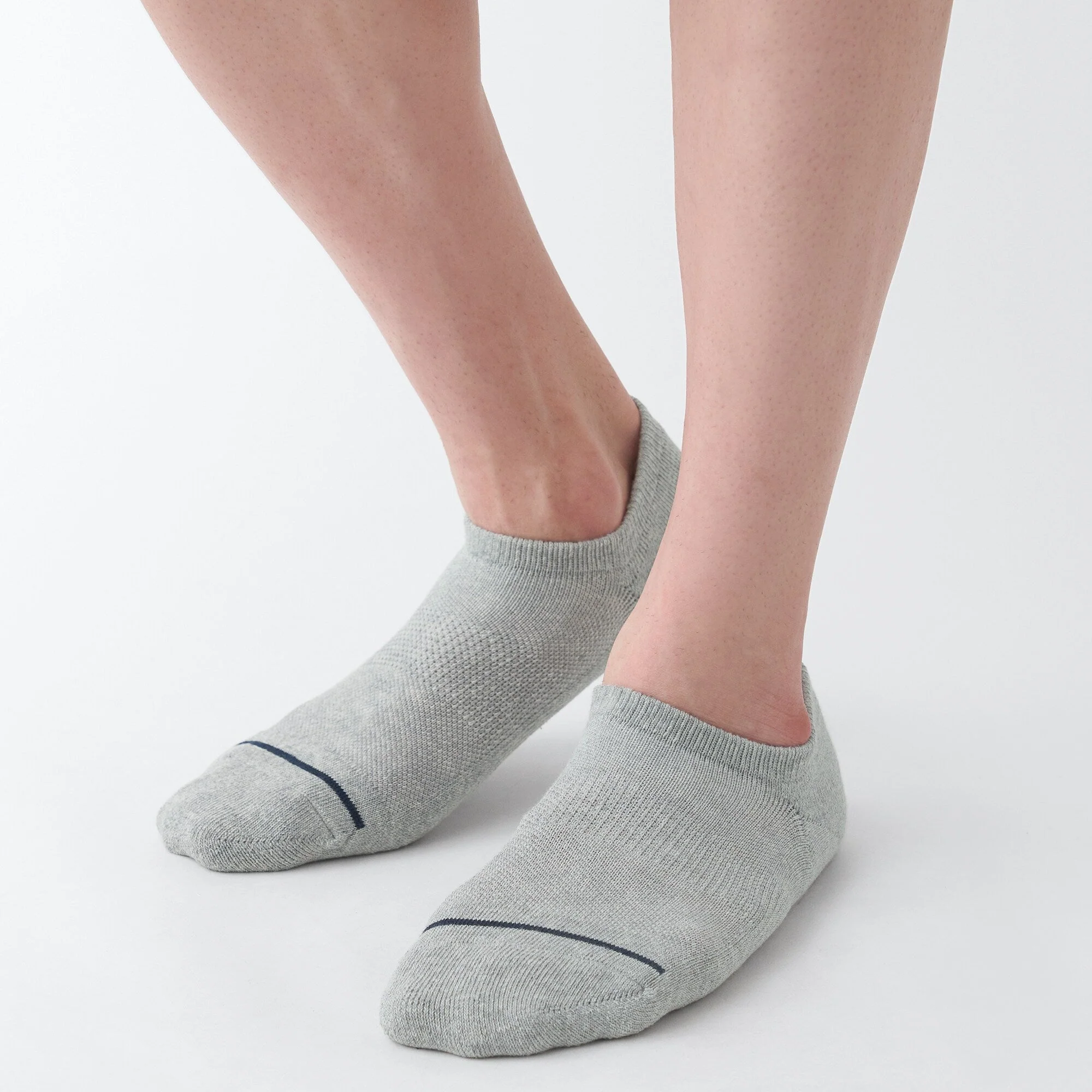 Right Angle Pile Sneaker Socks - Image 3