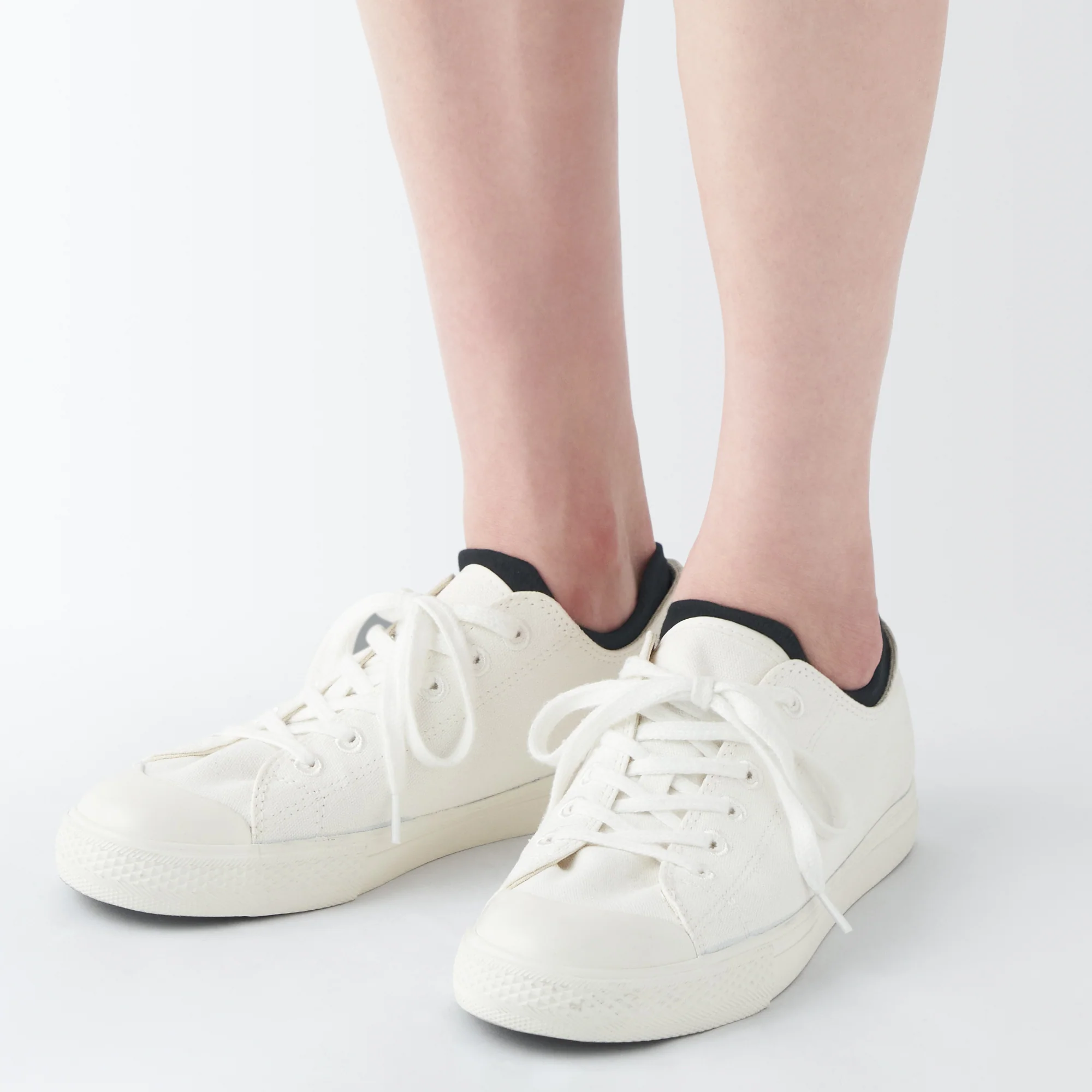 Right Angle Sneaker Socks with Tabs - Image 4
