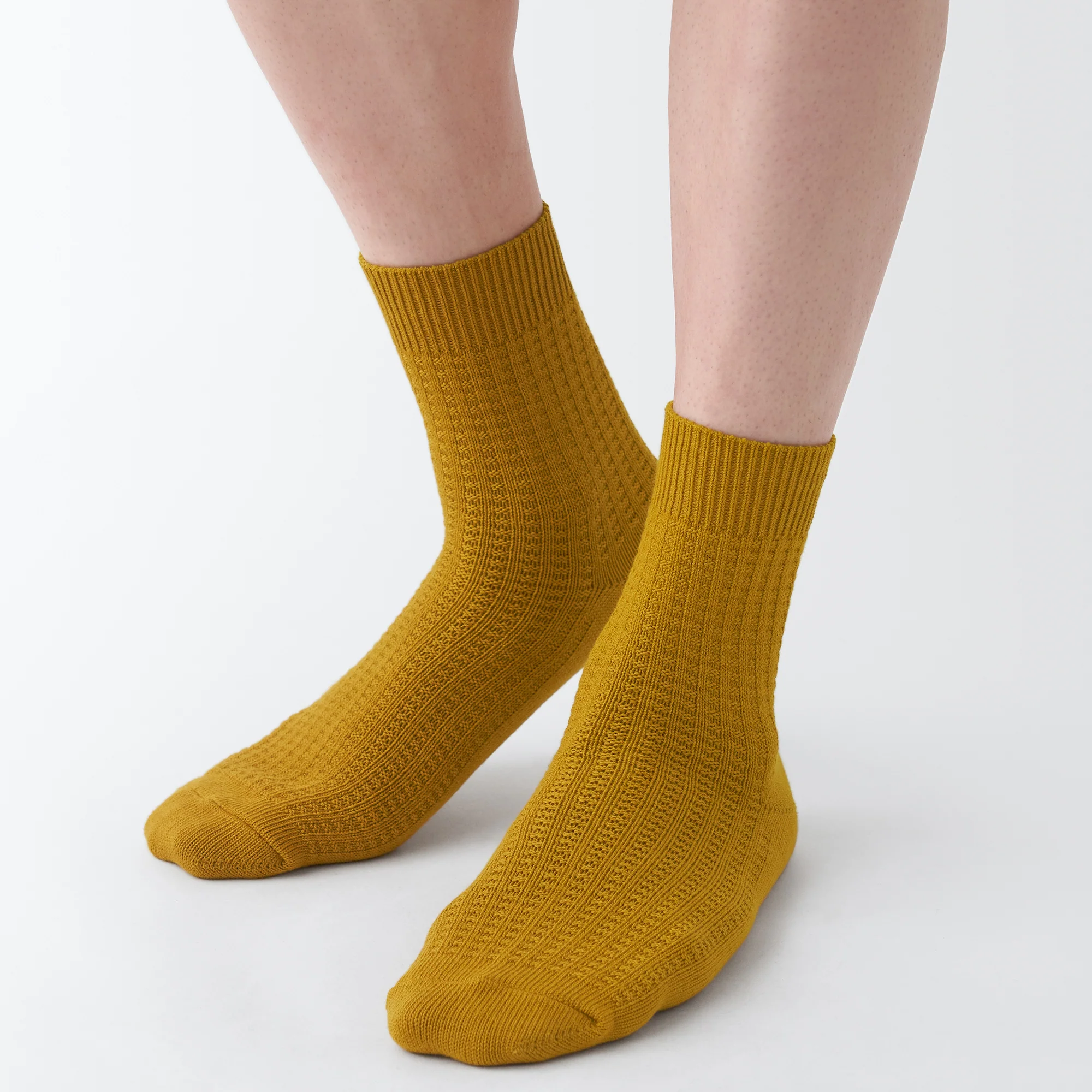 Right Angle Waffle Short Socks - Image 11