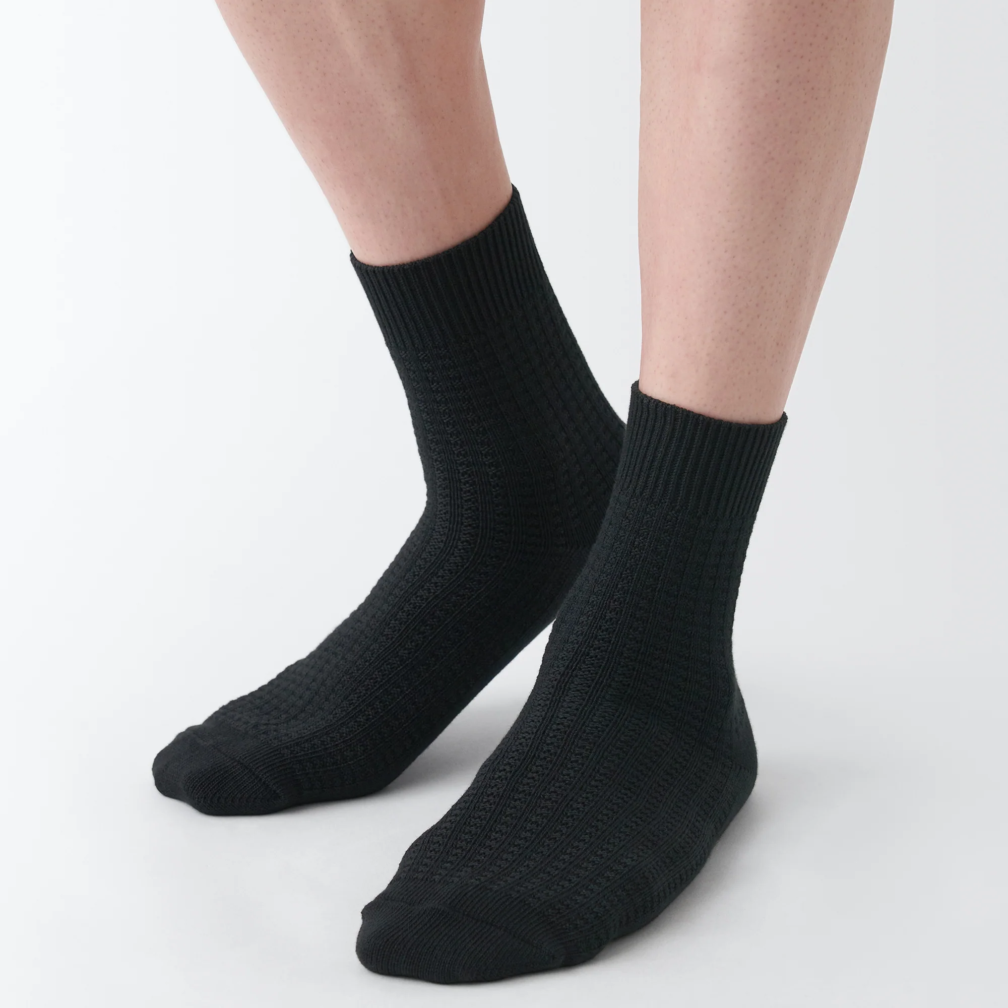 Right Angle Waffle Short Socks - Image 13