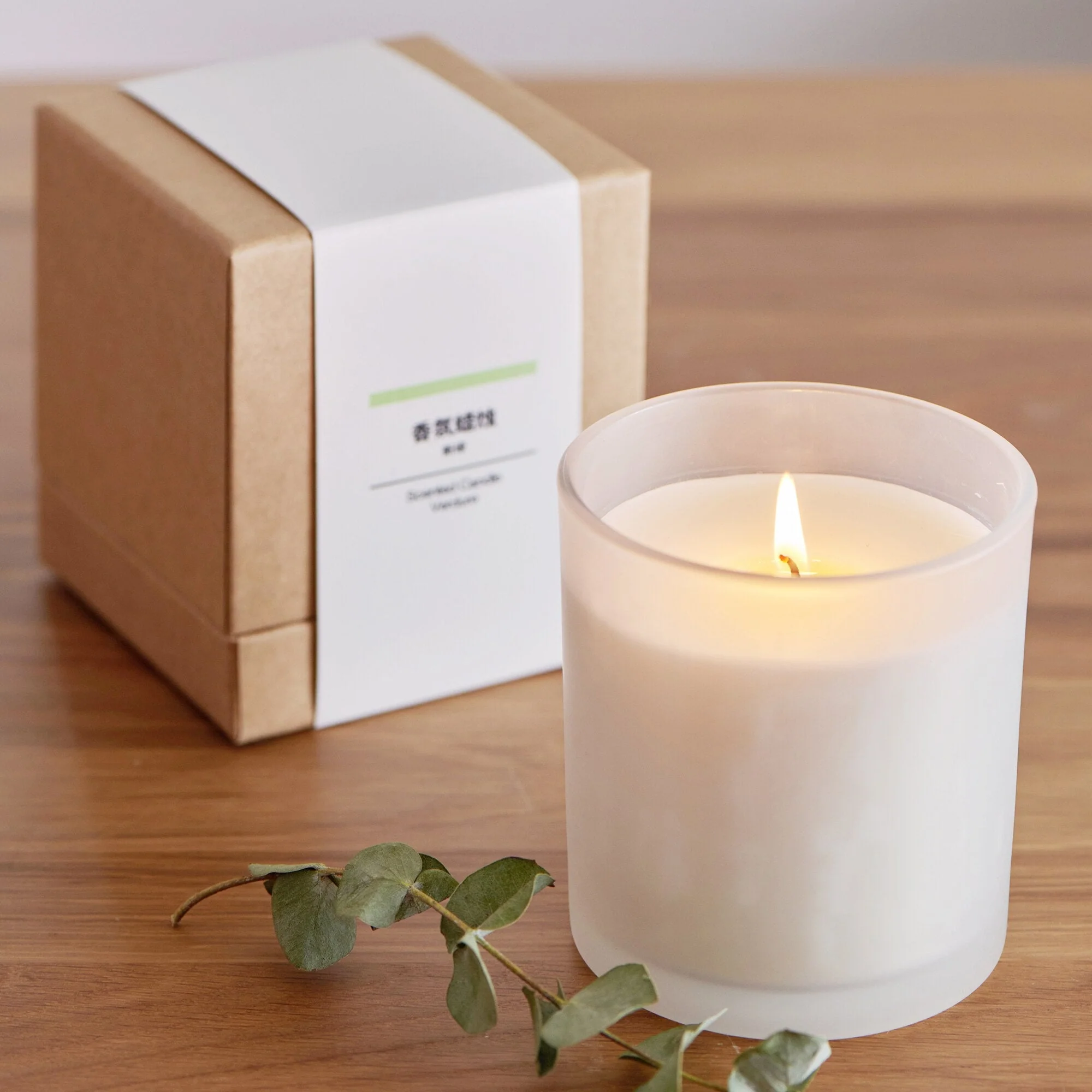 Scented Glass Candle - Floral Woody - Image 6