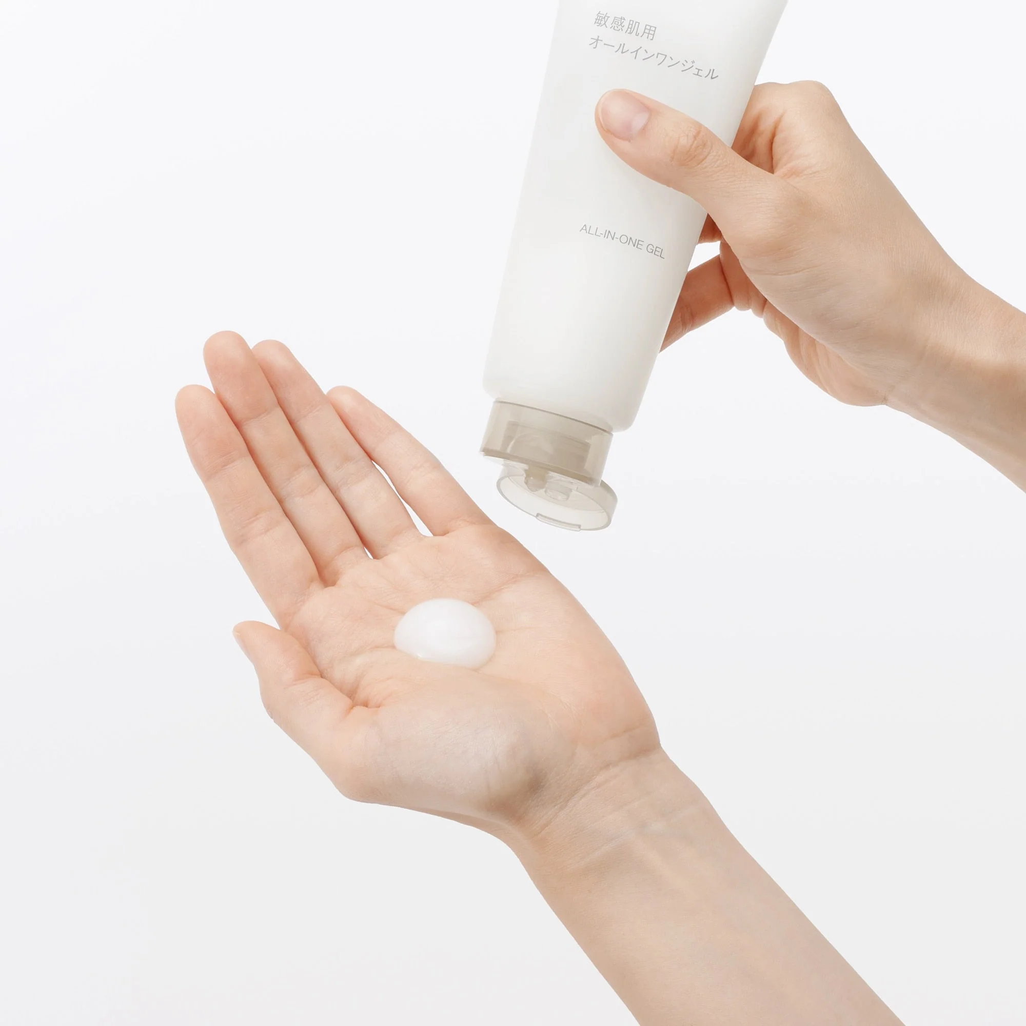 Sensitive All-In-One Gel 5.3 oz - Image 4