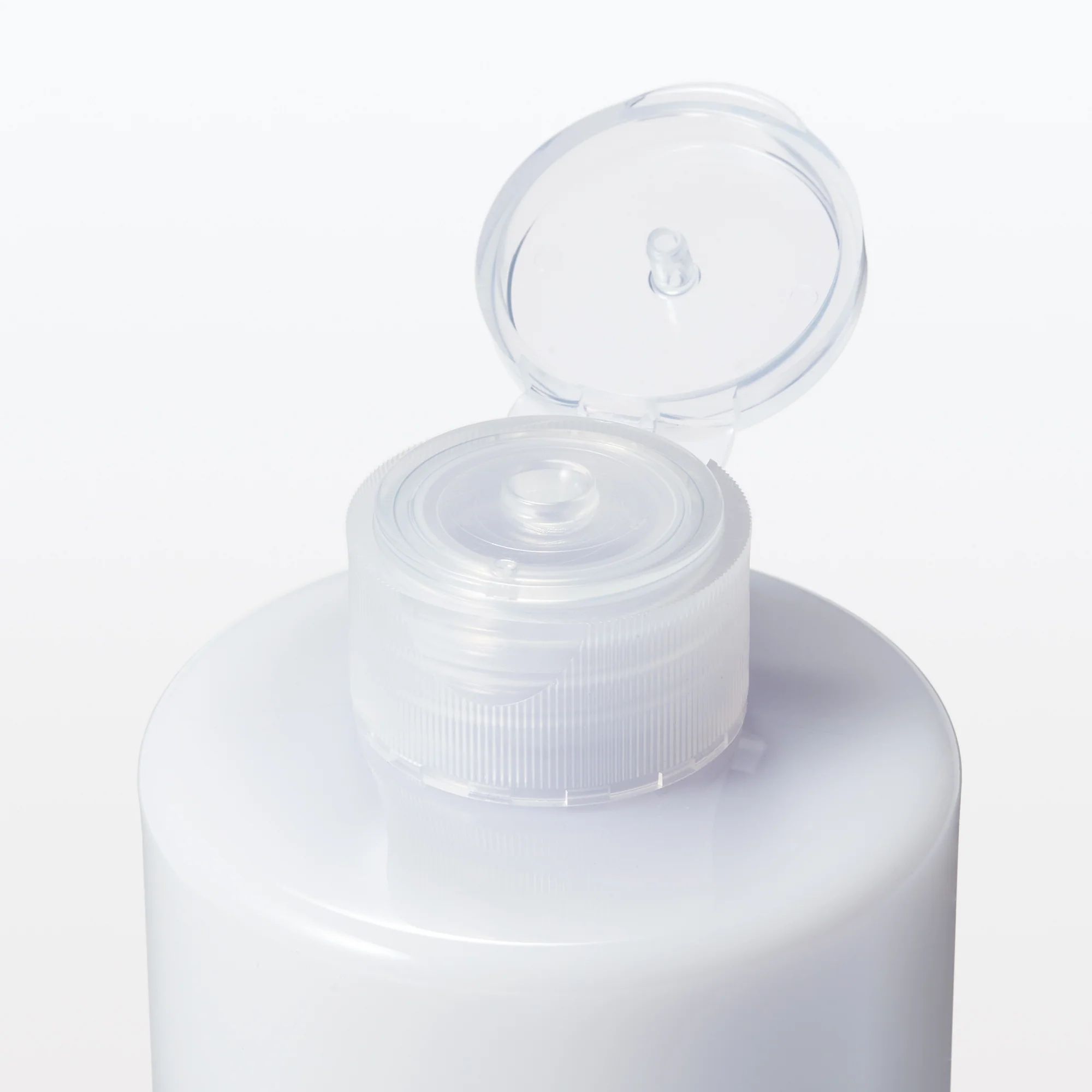 Sensitive Care Moisturizing Milk - Light Moisture - Image 4