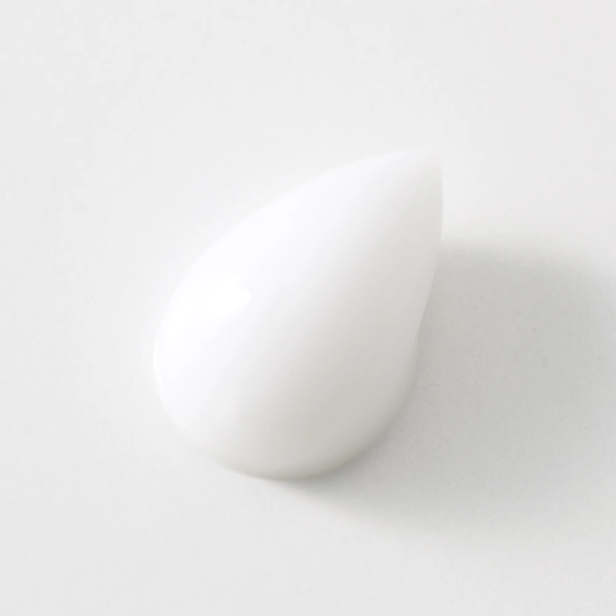 Sensitive Care Moisturizing Milk - Light Moisture - Image 6