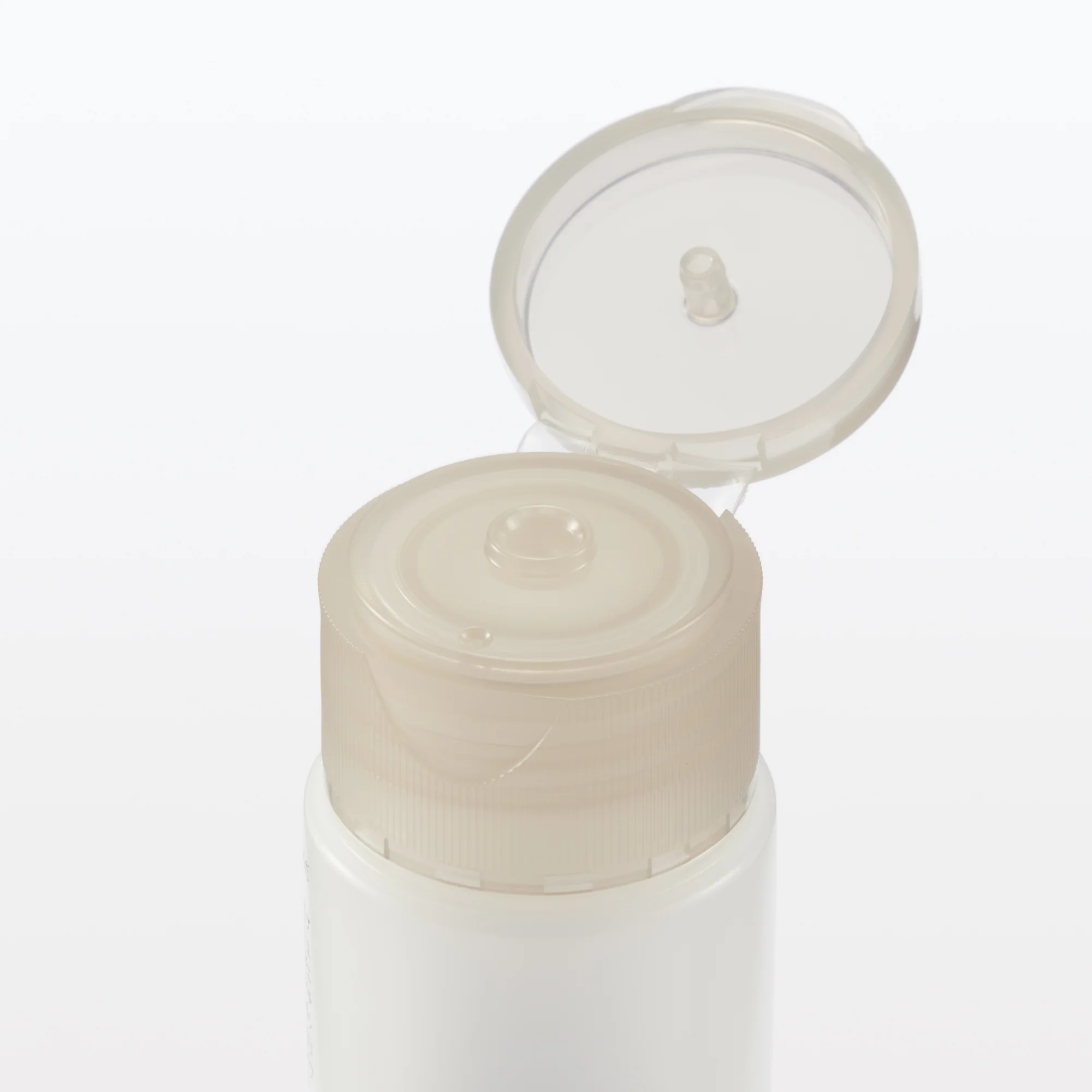 Sensitive Moisturizing Milk - Deep Moisture 1.7 fl oz - Image 3