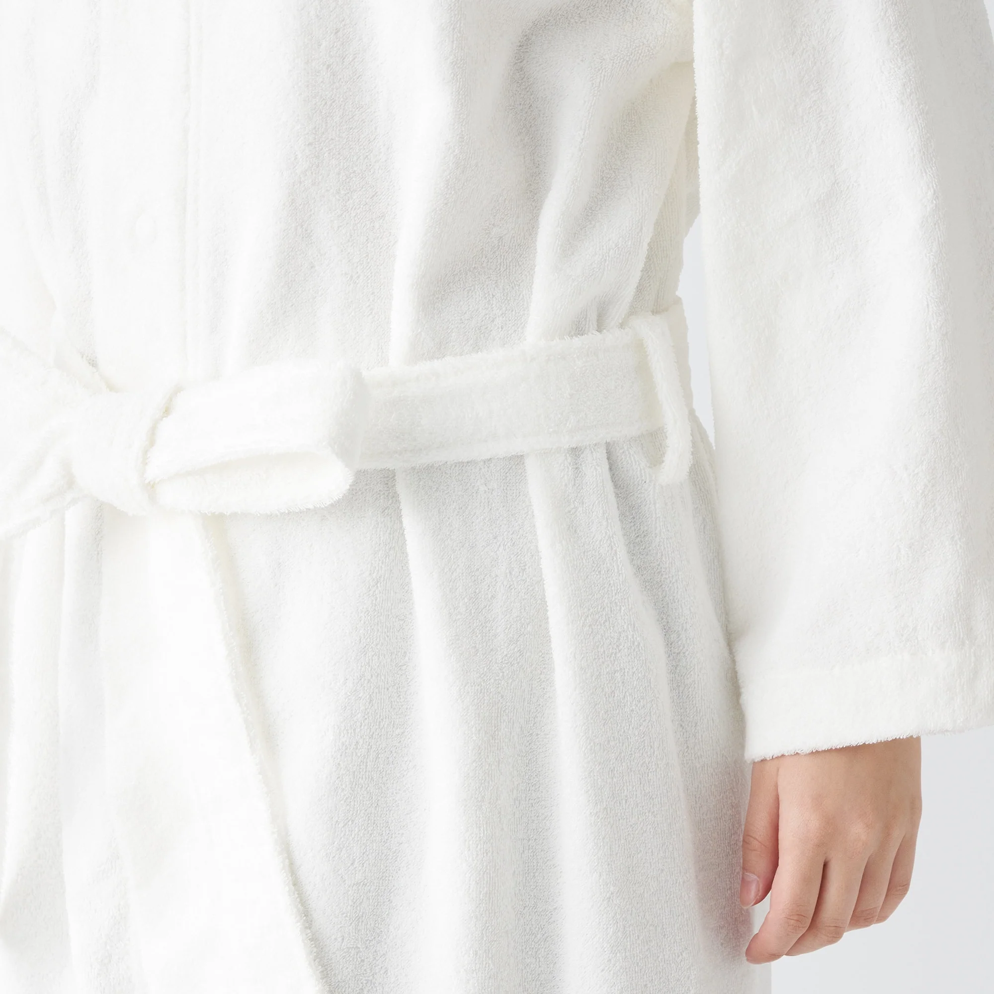 Side Seamless Pile Bathrobe - Image 9