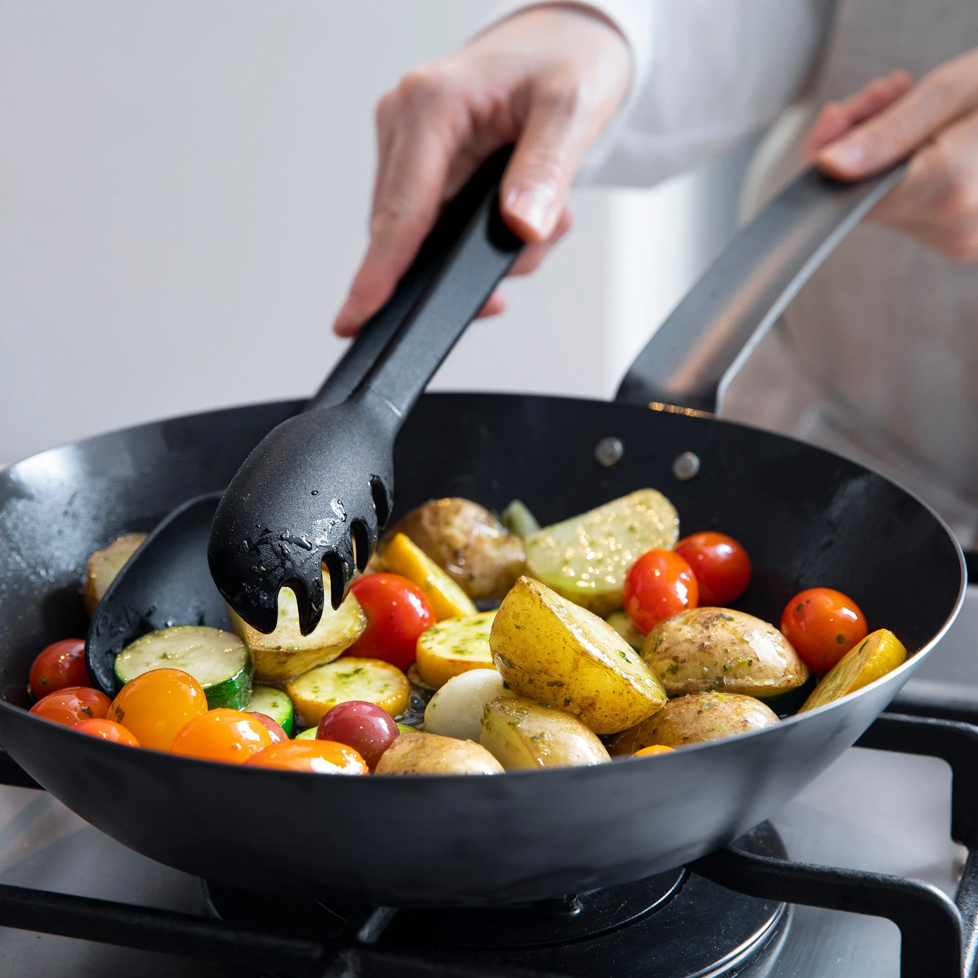 Silicone Cooking Tongs - Image 7