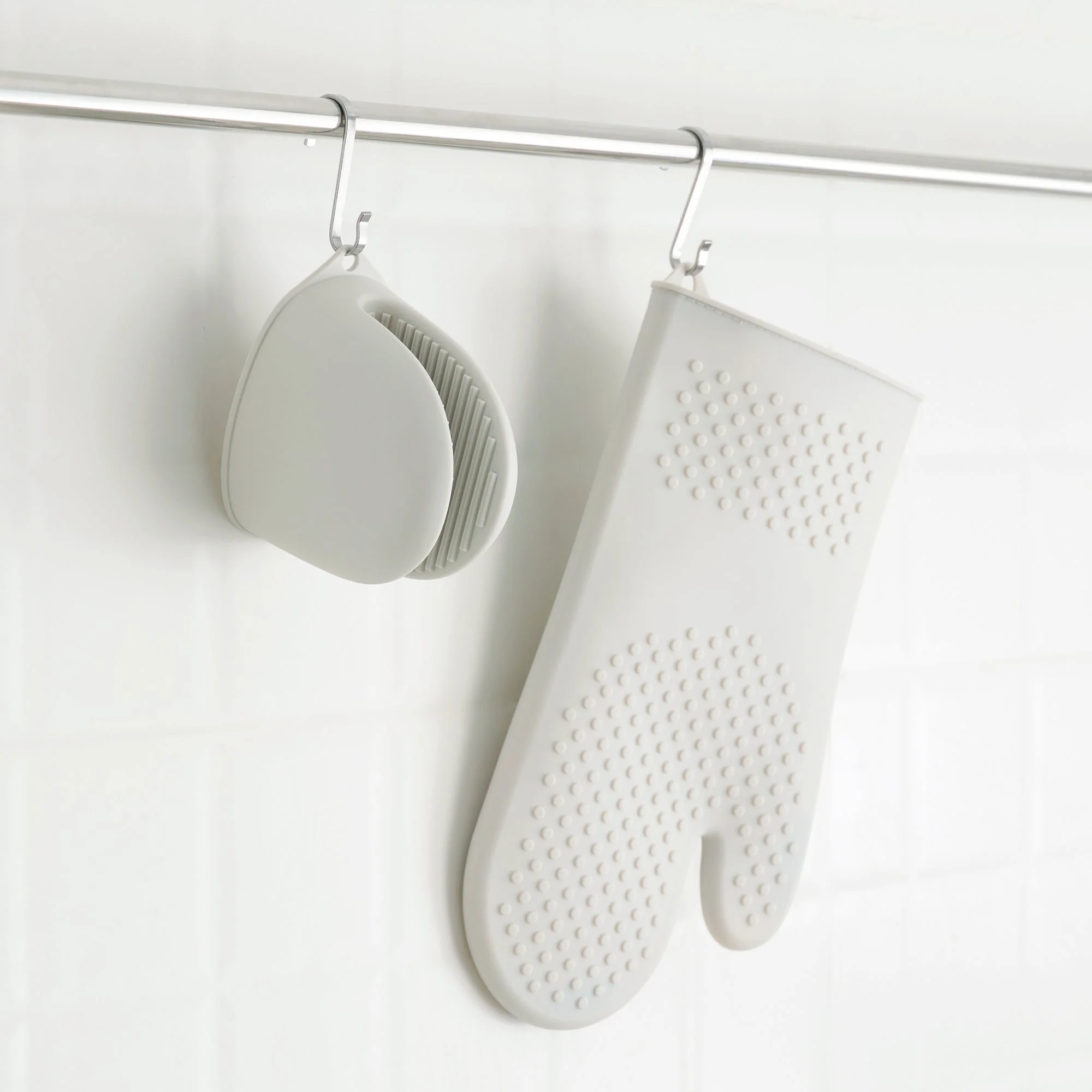 Silicone Oven Mitt - Image 5