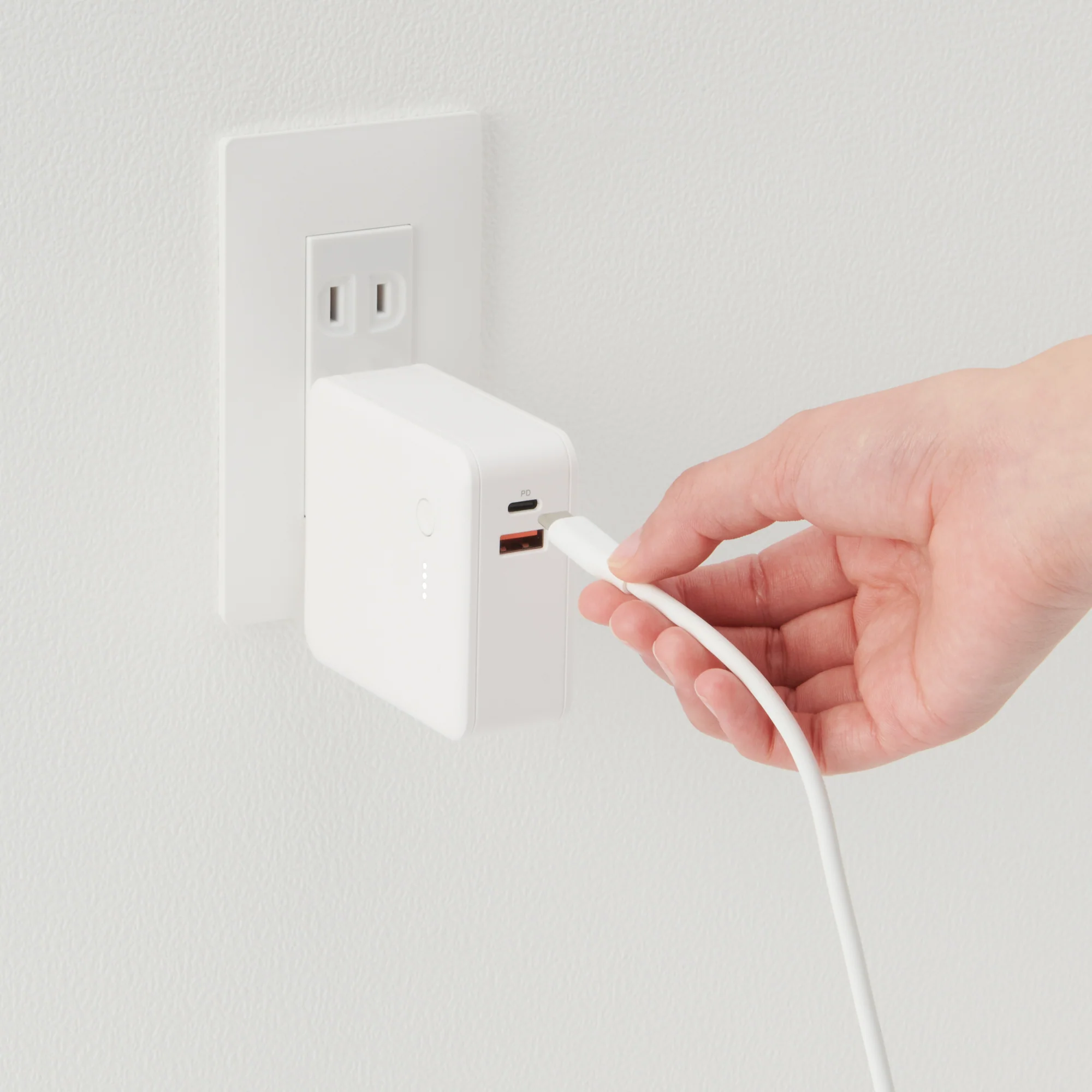 Soft and Tangle-free USB Cable - C to Lightning - White - Image 4