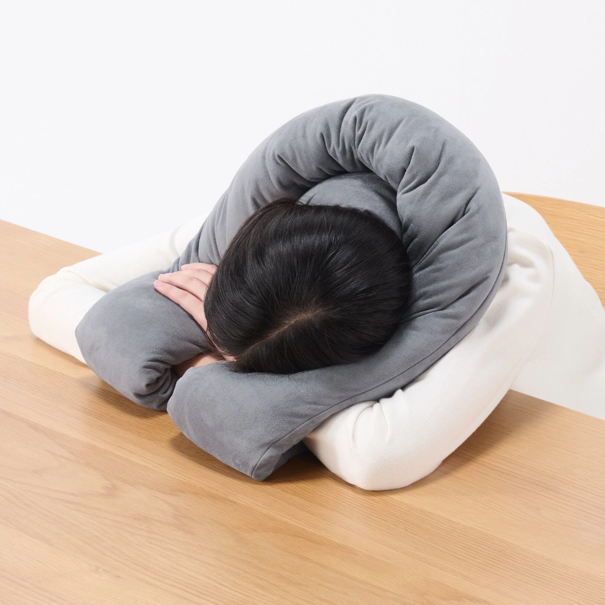 Soft Loop Cushion - Image 2