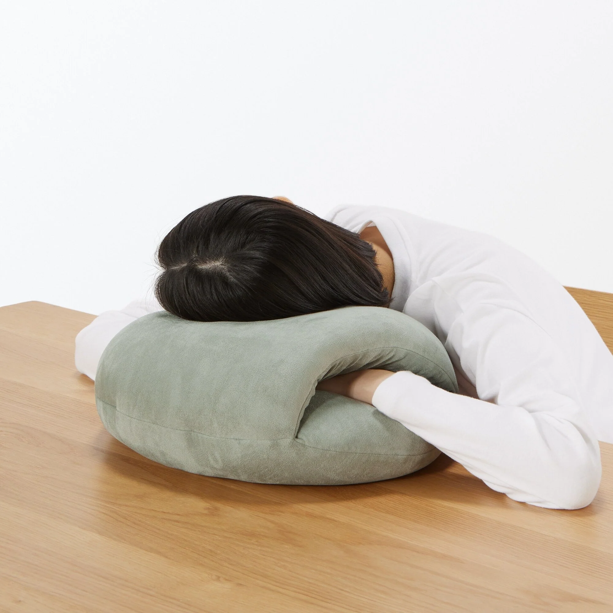 Soft Napping Cushion - Image 10