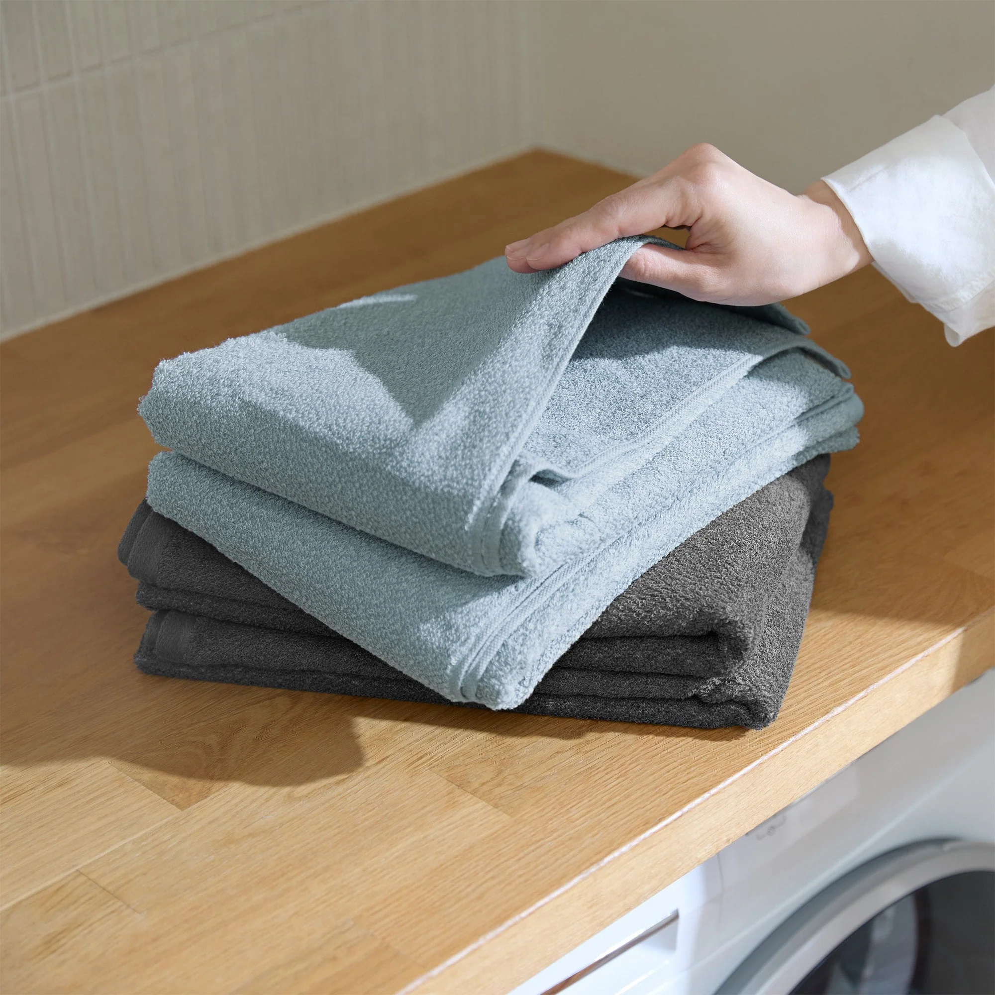 Soft Thin Bath Towel - Image 25