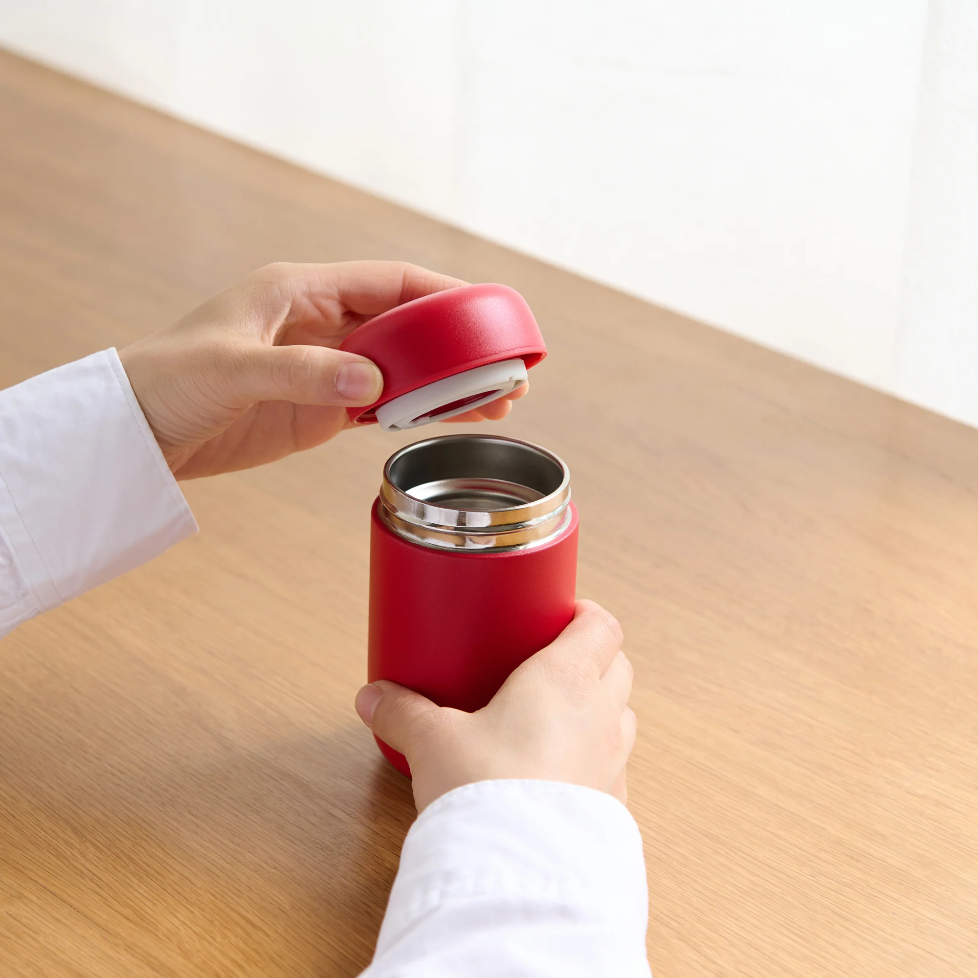 Stainless Steel Bottle - Red (10.8 fl oz) - Image 13