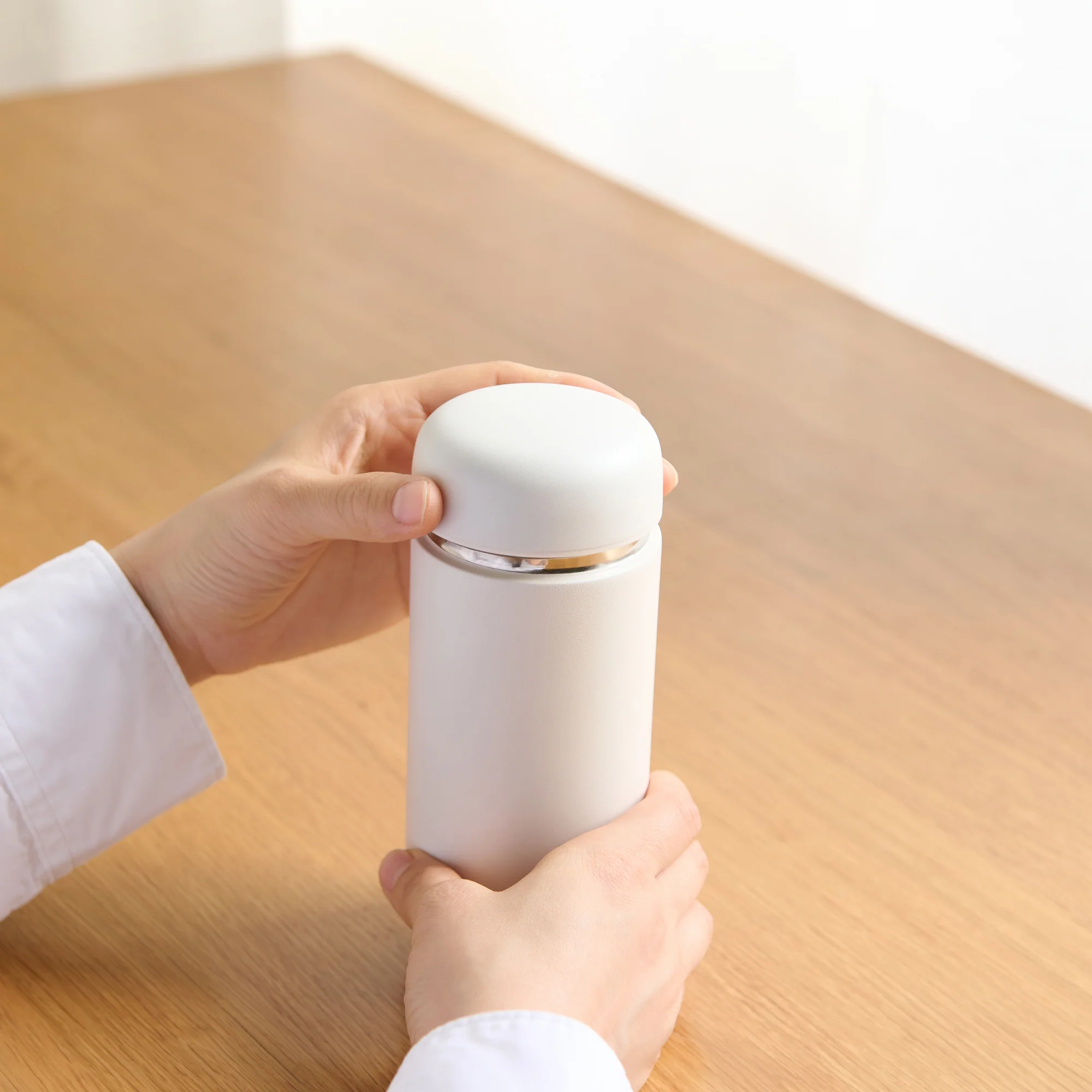 Stainless Steel Bottle - White (7.4 fl oz) - Image 13