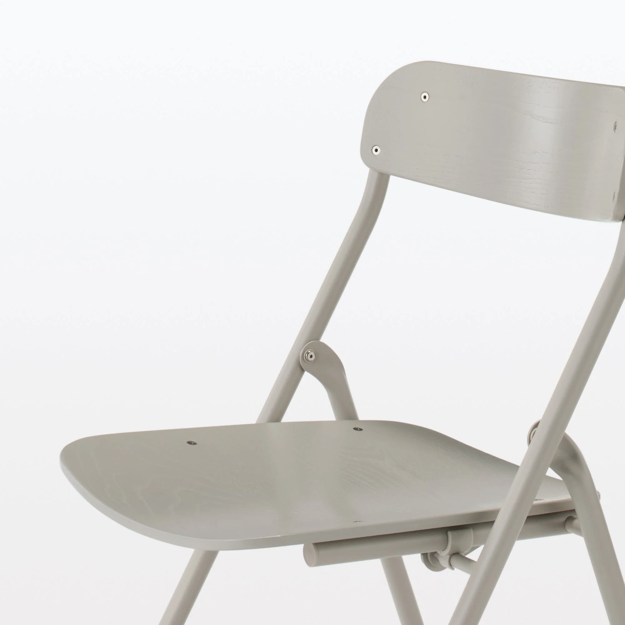 Steel Pipe Folding Chair with Wooden Seat - Warm Gray - Image 6
