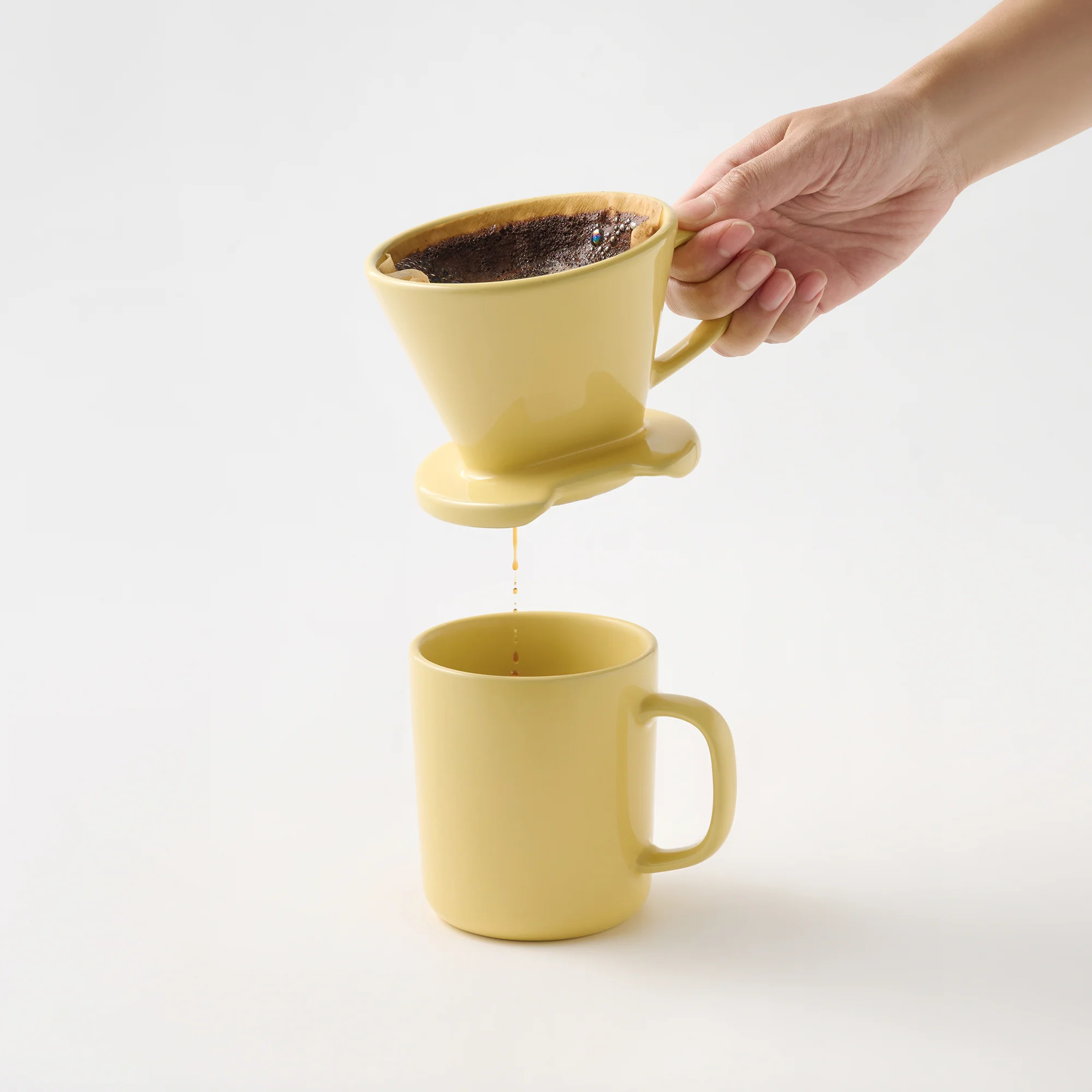 Stoneware Coffee Dripper - Light Yellow - Image 9