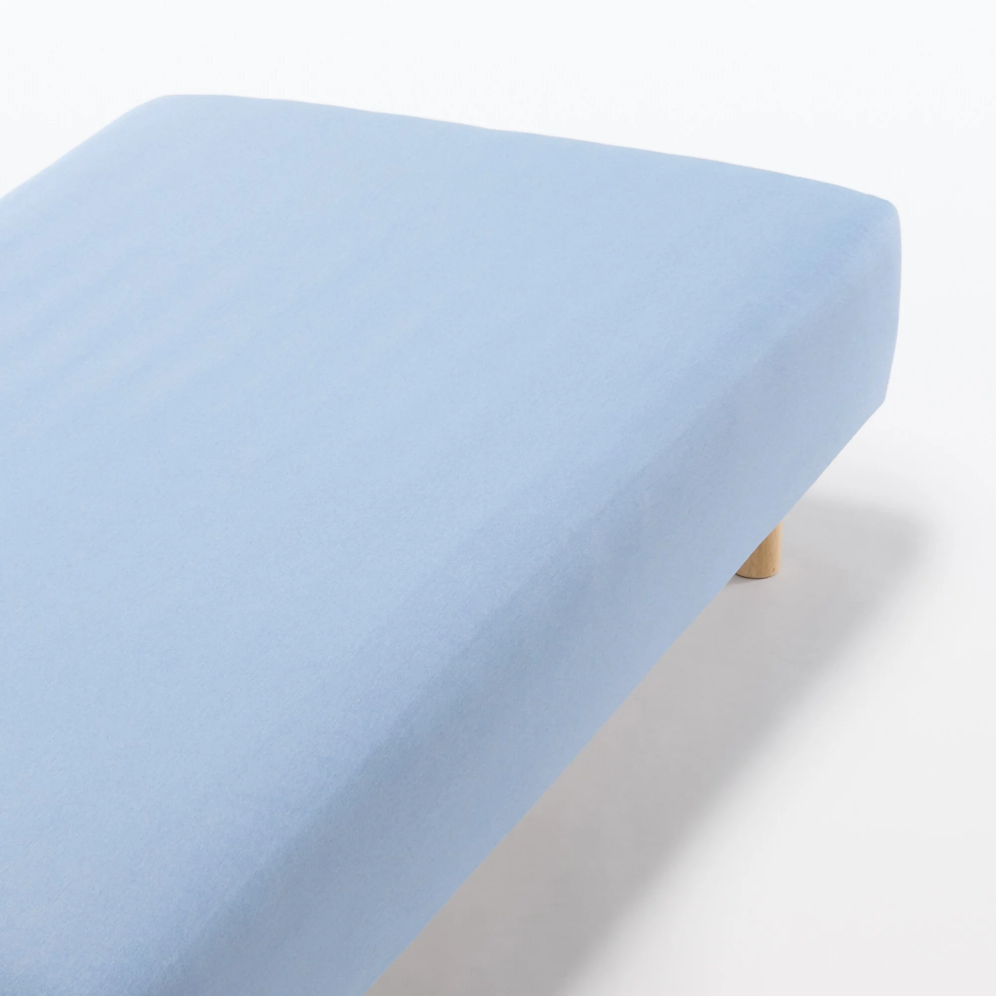 Stretchable Cool Touch Fitted Sheet - Image 9