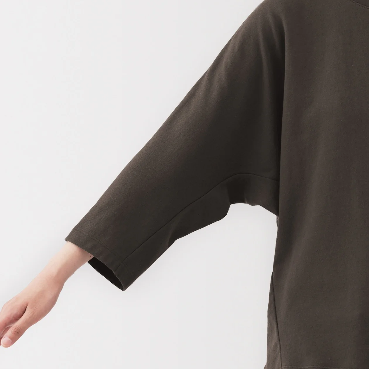 Sweatshirt 3/4 Sleeve Pullover - Image 24