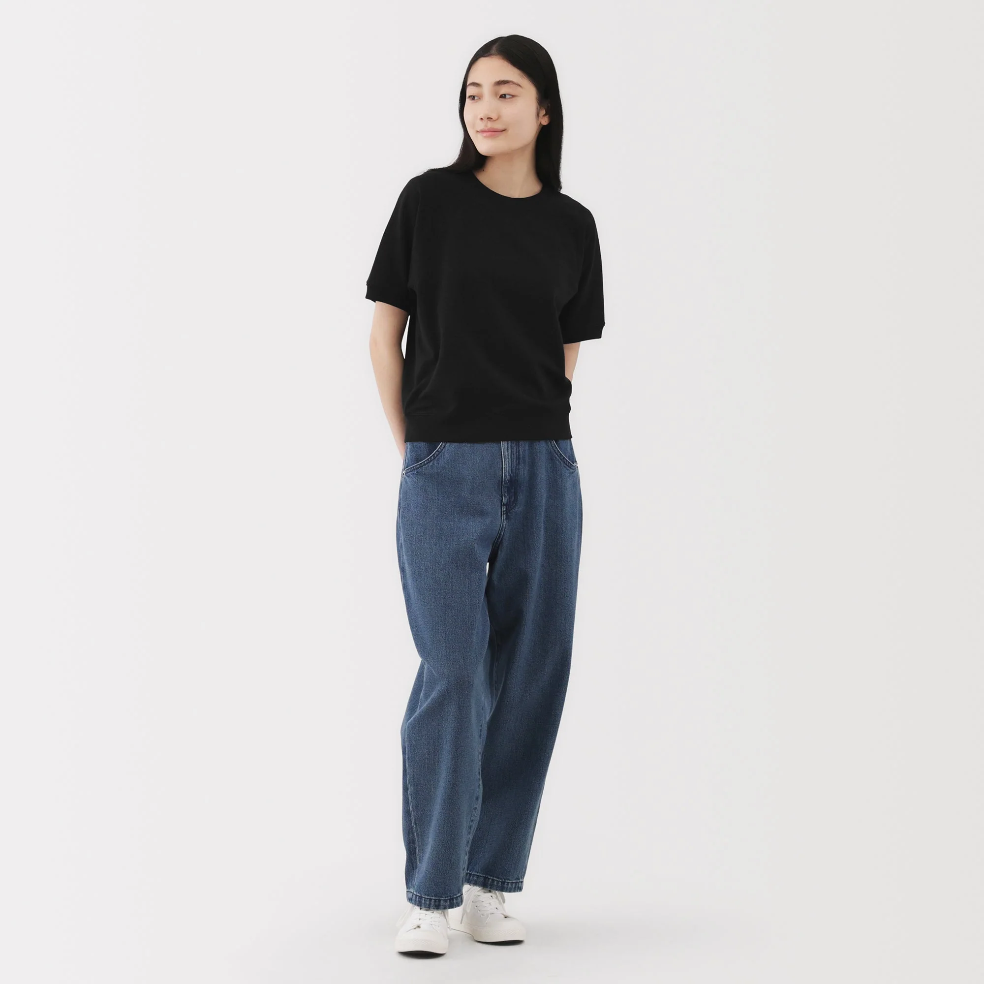 Sweatshirt Crewneck T-Shirt - Image 12