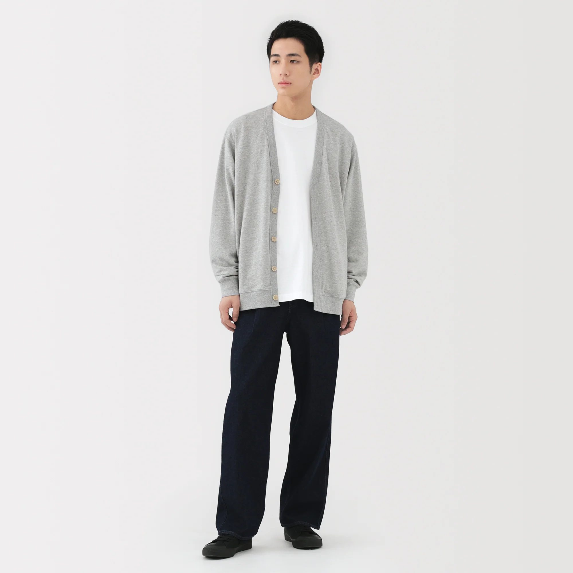 Sweatshirt V-Neck Cardigan - Image 4