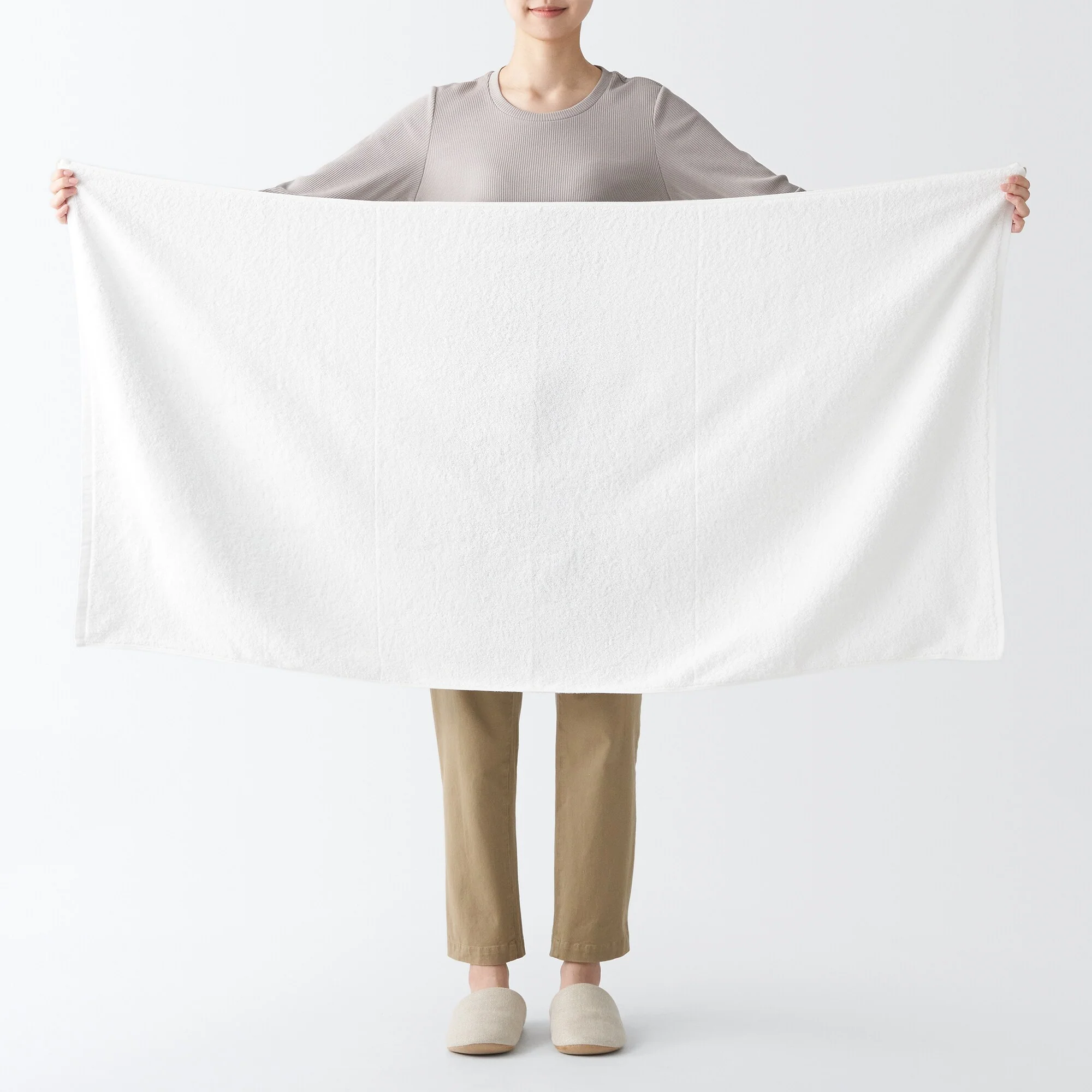 Thick Pile Weave Bath Towel - Image 6
