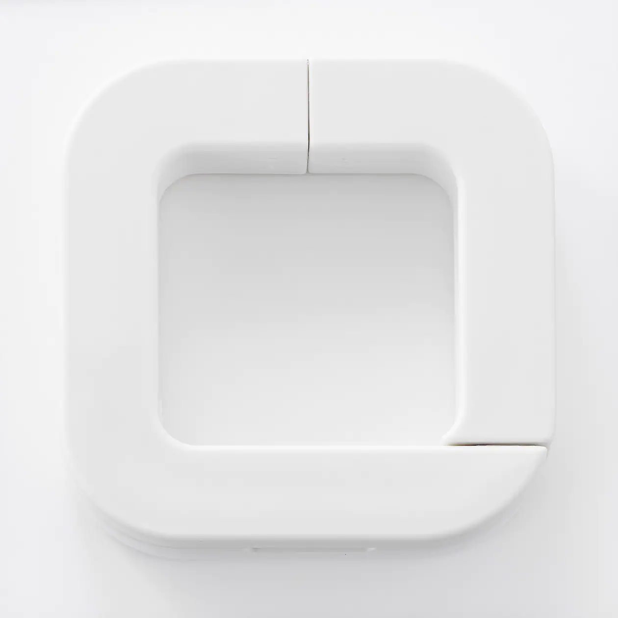 Travel Bag Hanger - Image 4