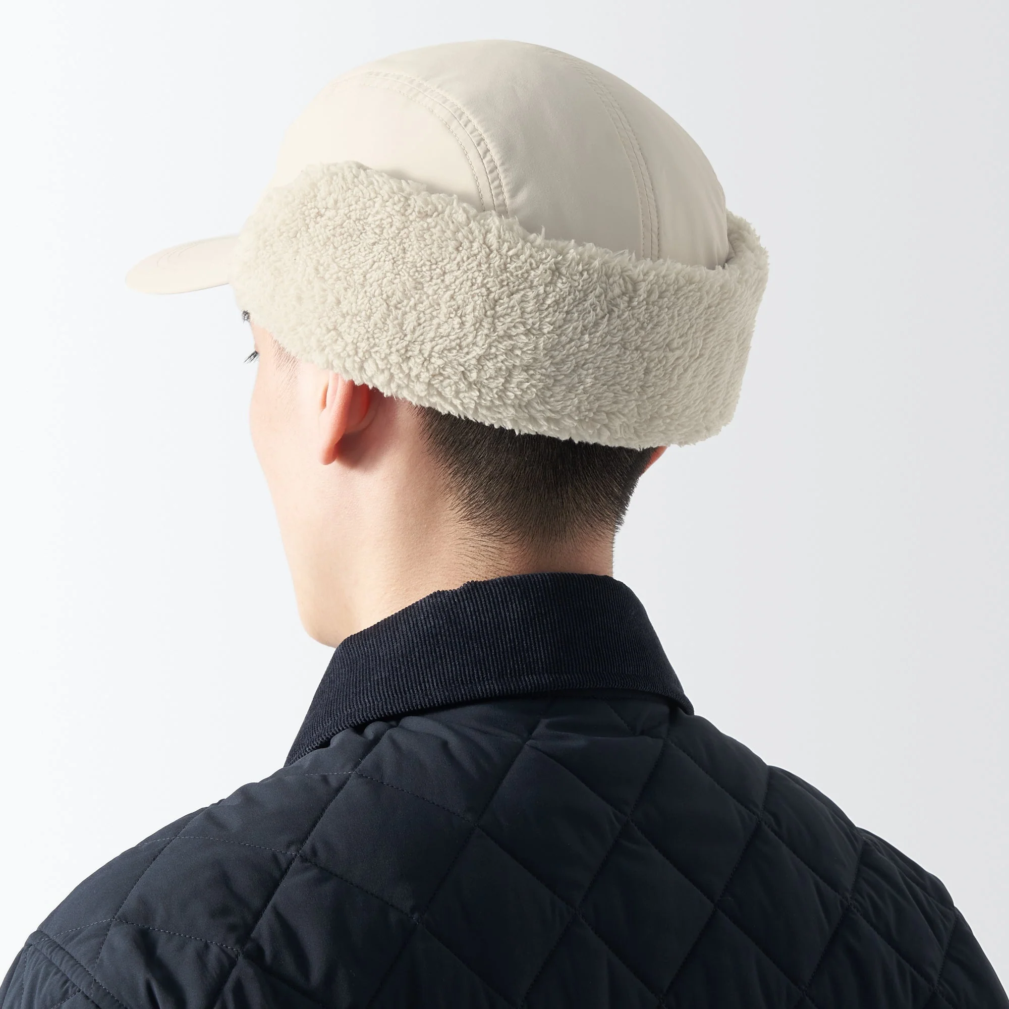 Water Repellent Boa Fleece Cap - Image 9