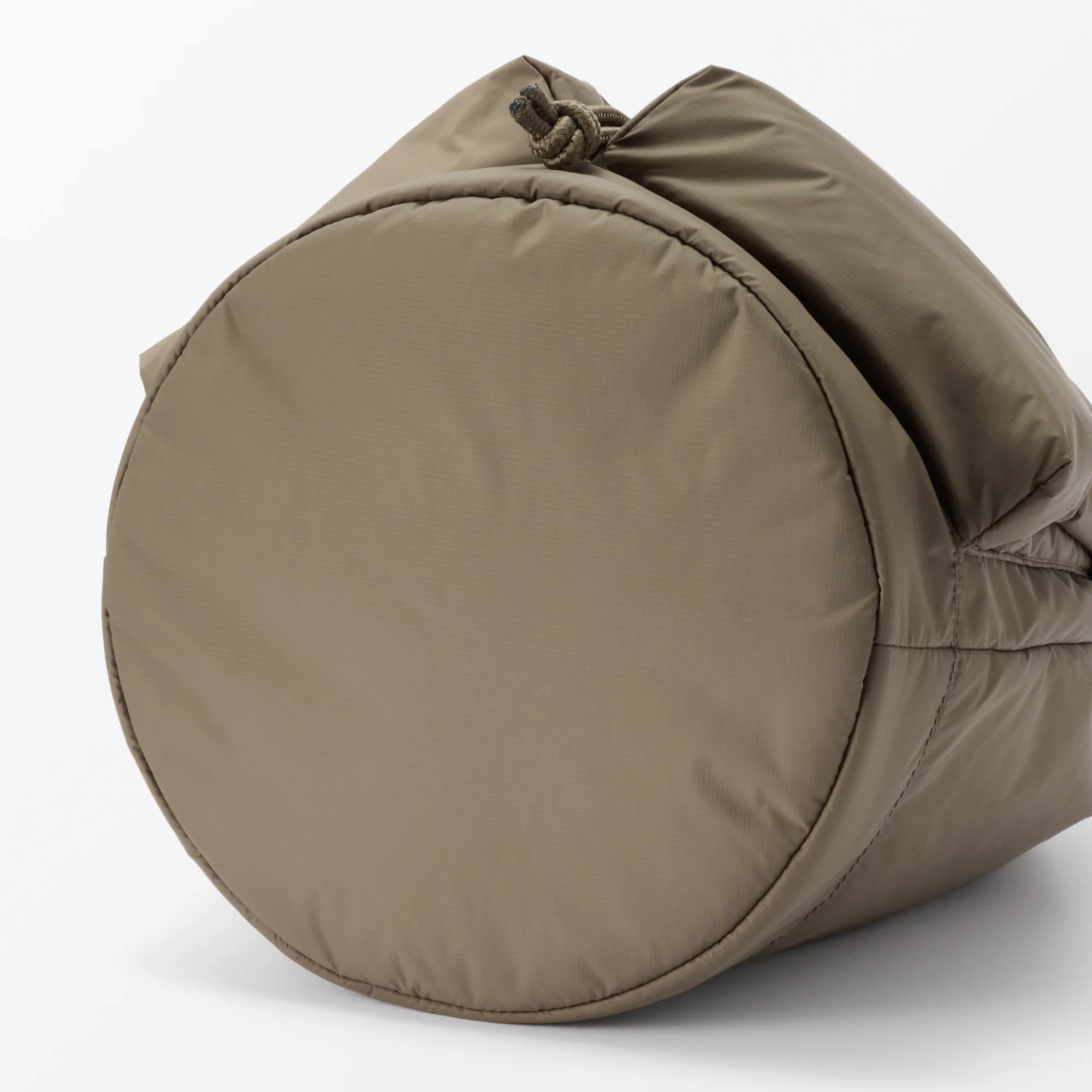 Water Repellent Padded Drawstring Bag - Image 17