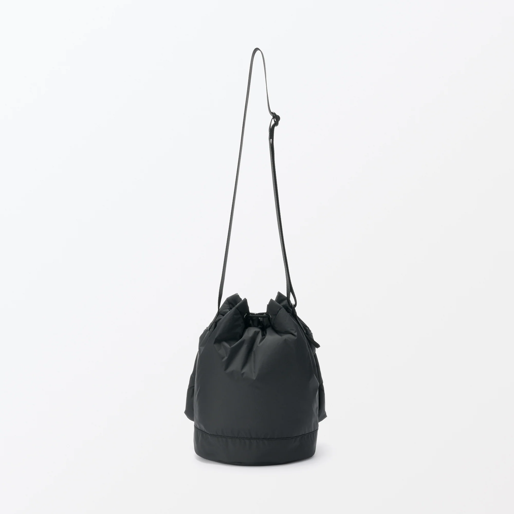 Water Repellent Padded Drawstring Bag - Image 4