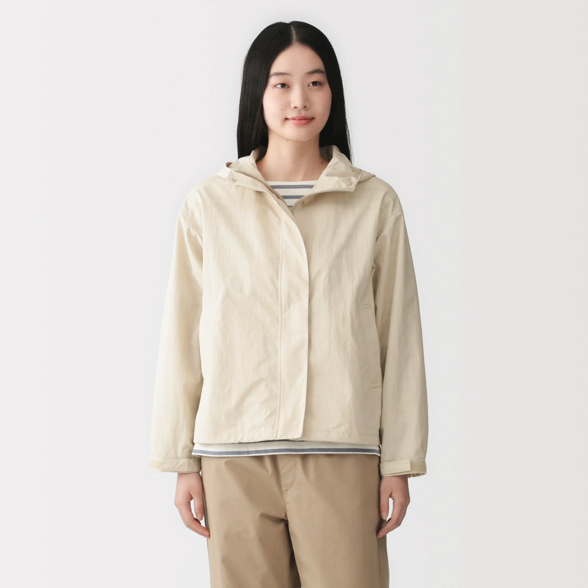 Water Repellent Pocketable Jacket - Image 3